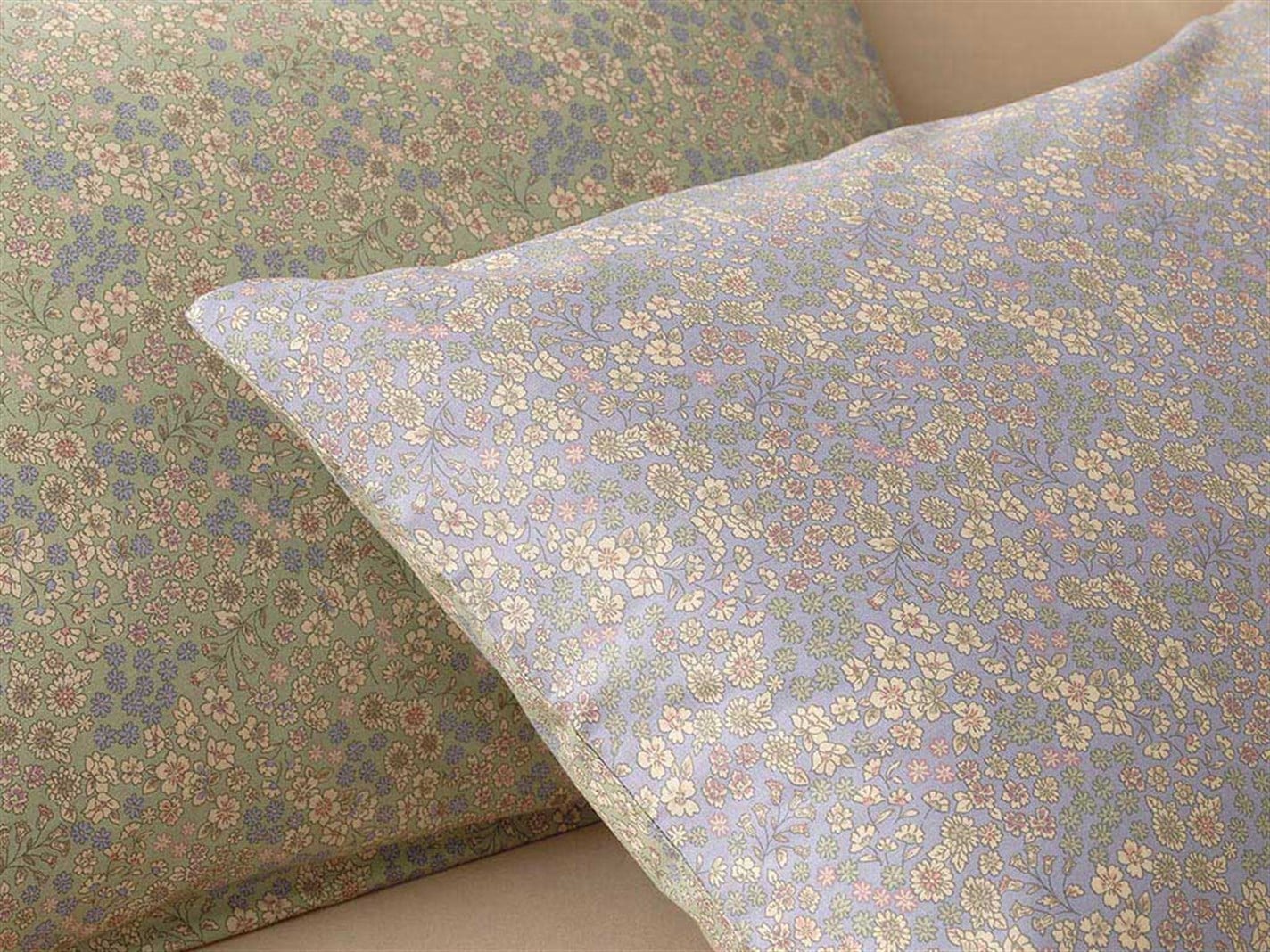 Flori de libertate 57 Tel / 144 Numărul de fir 2 set 50x70 cm Violet