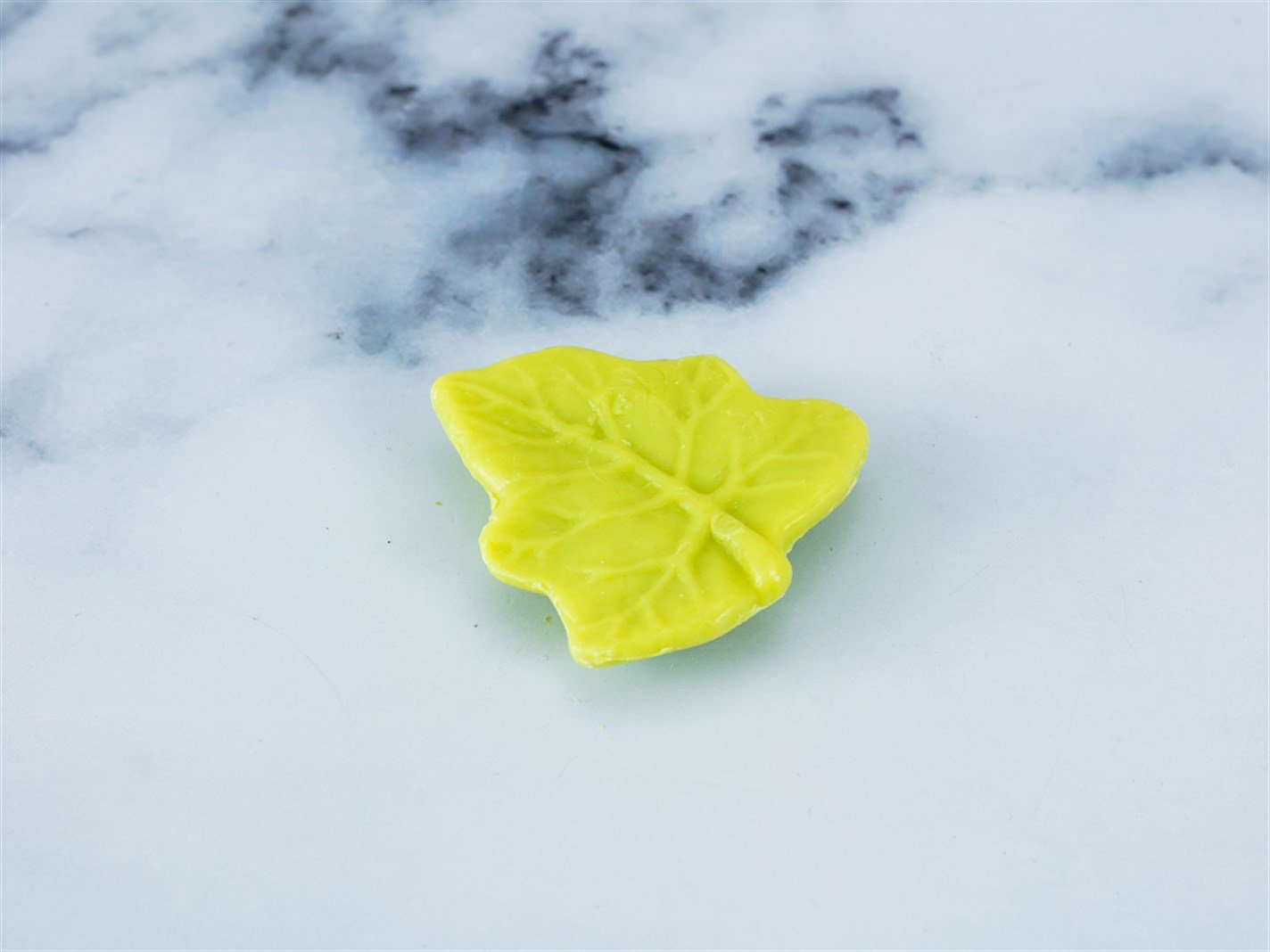 Frunza de toamnă Cosmetic Frunză în formă 30 gr Limon verde