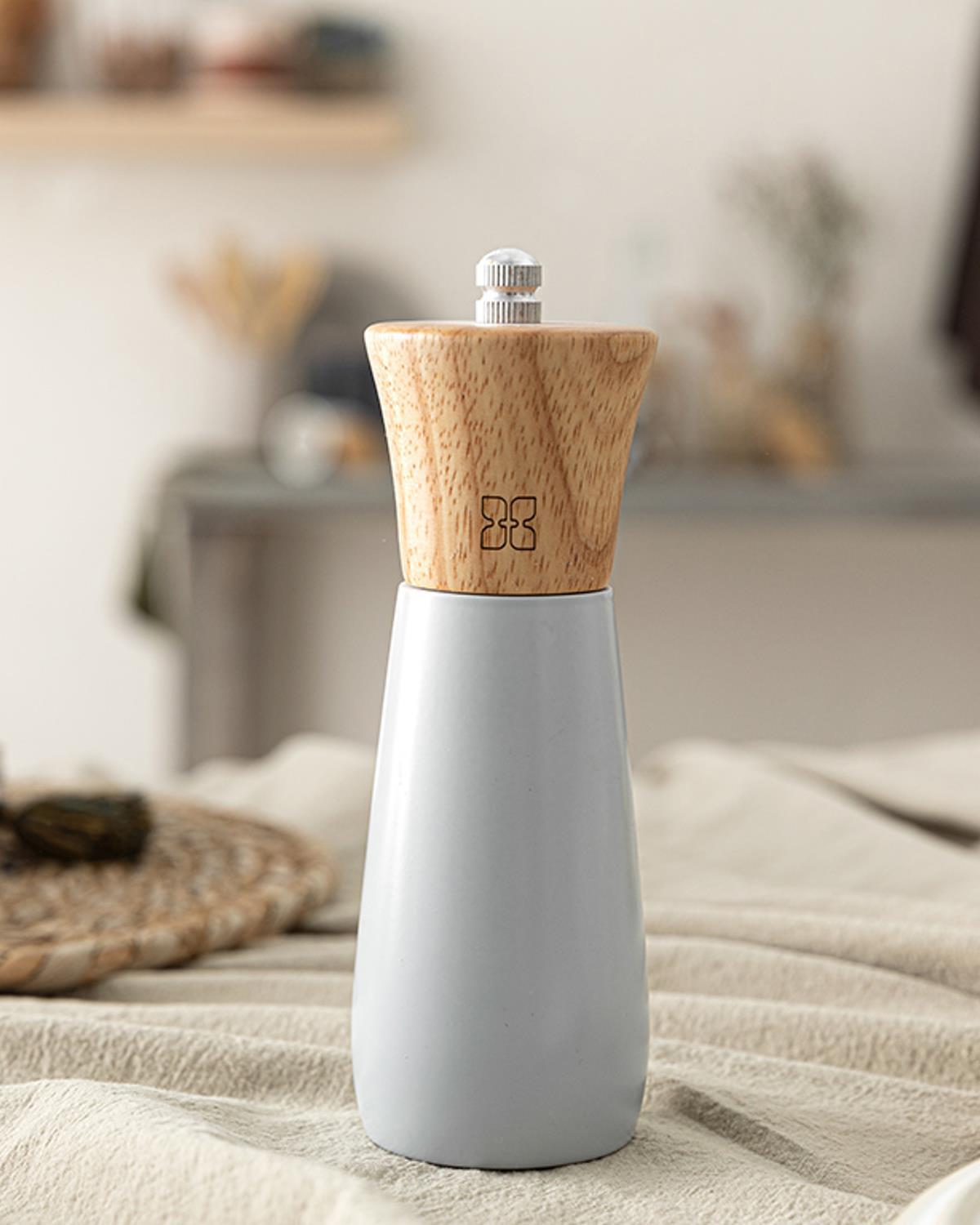 Gales Wooden Mill 15,5 cm Gray