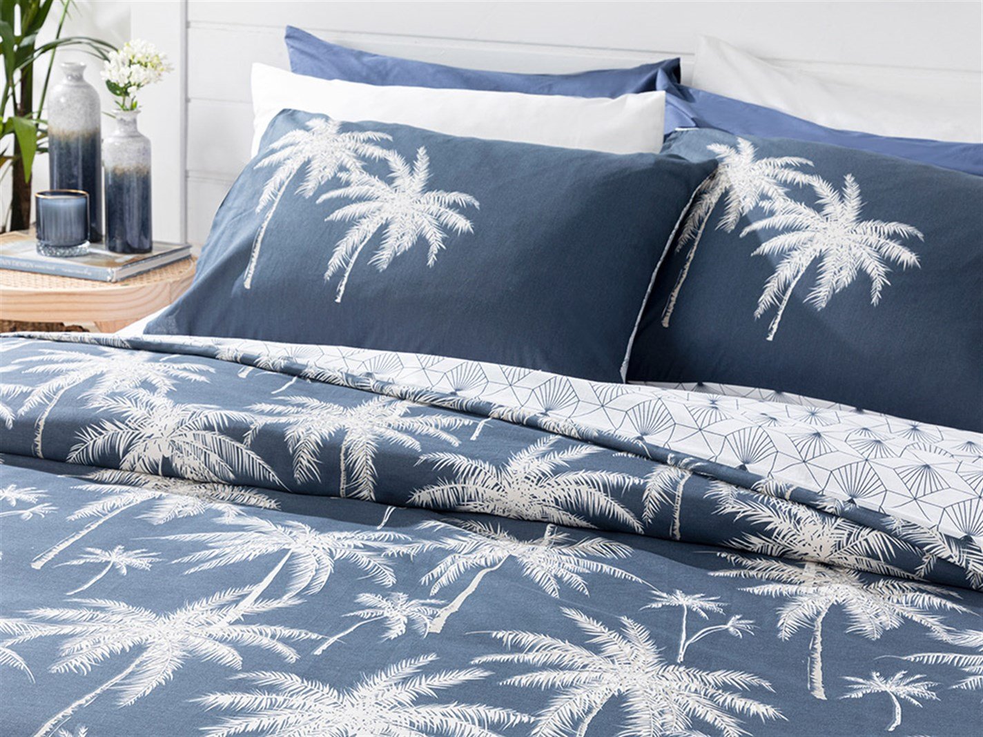 Glitter Palm 57 Tel / 144 Numărul de fir Pentru o persoana 160x220 cm Albastru inchis