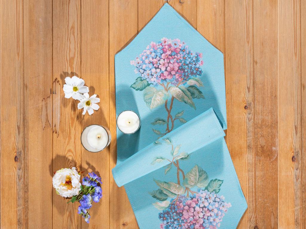 Hydrangea Gobelin Runner Light Blue