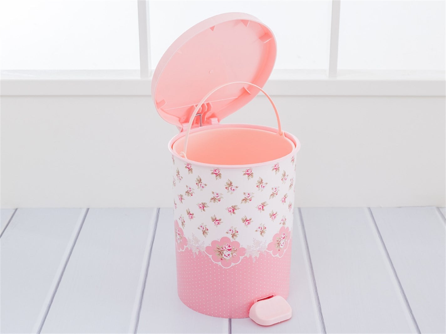Iarna a crescut # plastic plastic 12L Roz