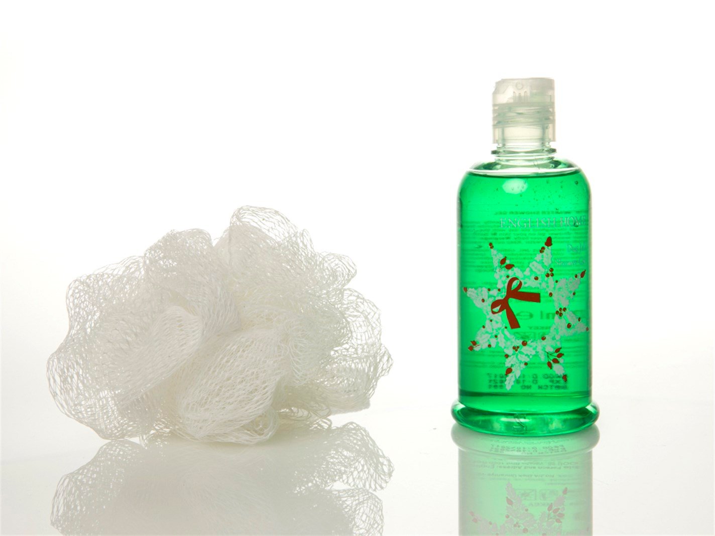 Iarna de vis Cosmetic Cu cadou cu puf de baie 260 ml Alb
