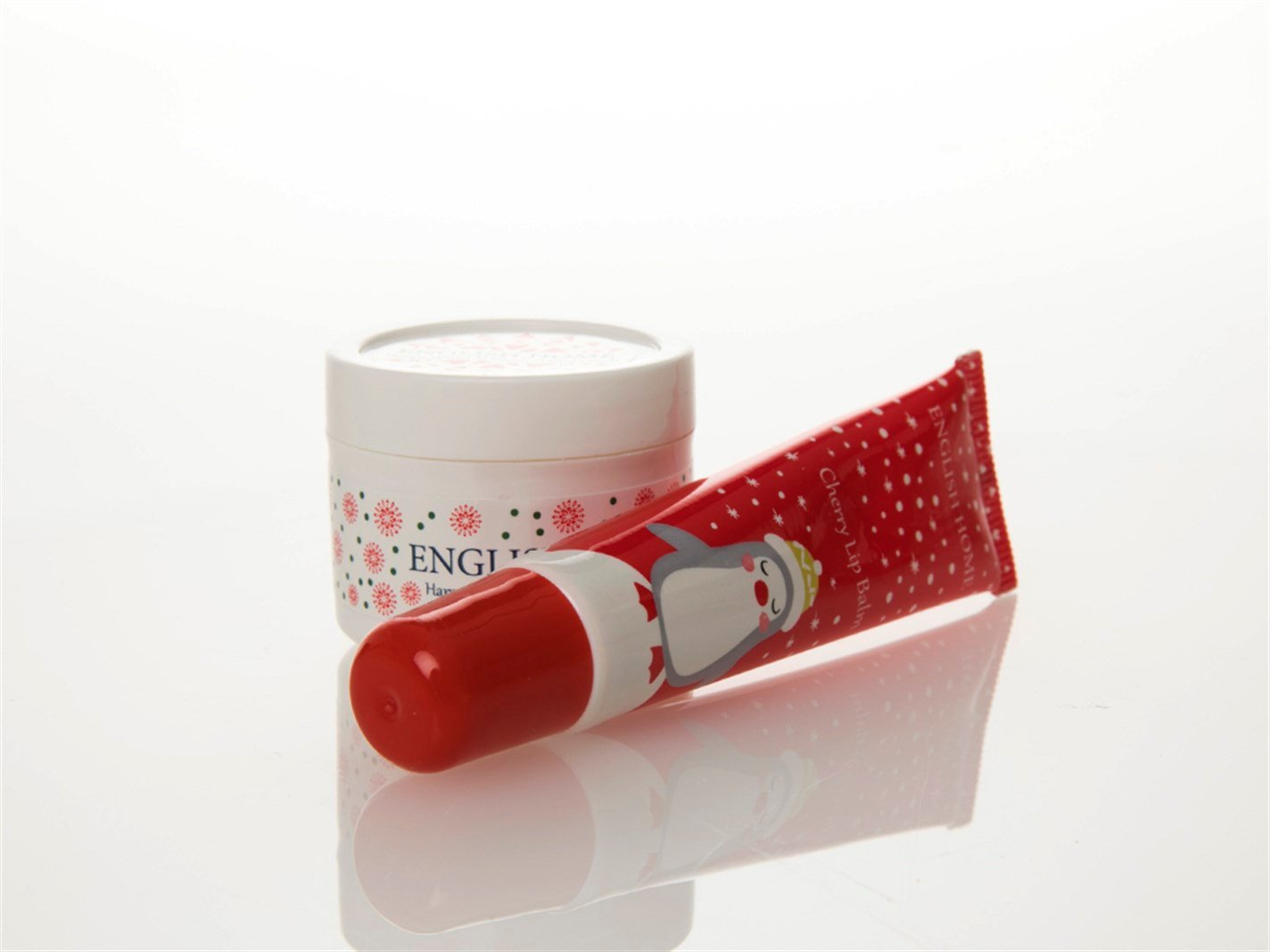 Iarna fericita Cosmetic  15,4x4,8 cm roșu