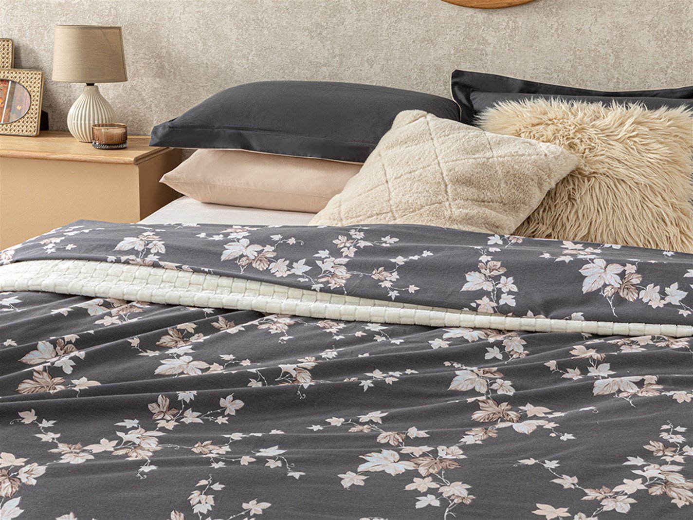 Iederă de toamnă 57 Tel / 144 Numărul de fir Singur mic 130x205 cm Anthracite