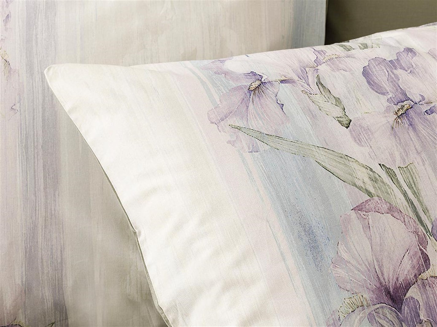 Iris pur 57 Tel / 144 Numărul de fir 2 set 50x70 cm Liliac.
