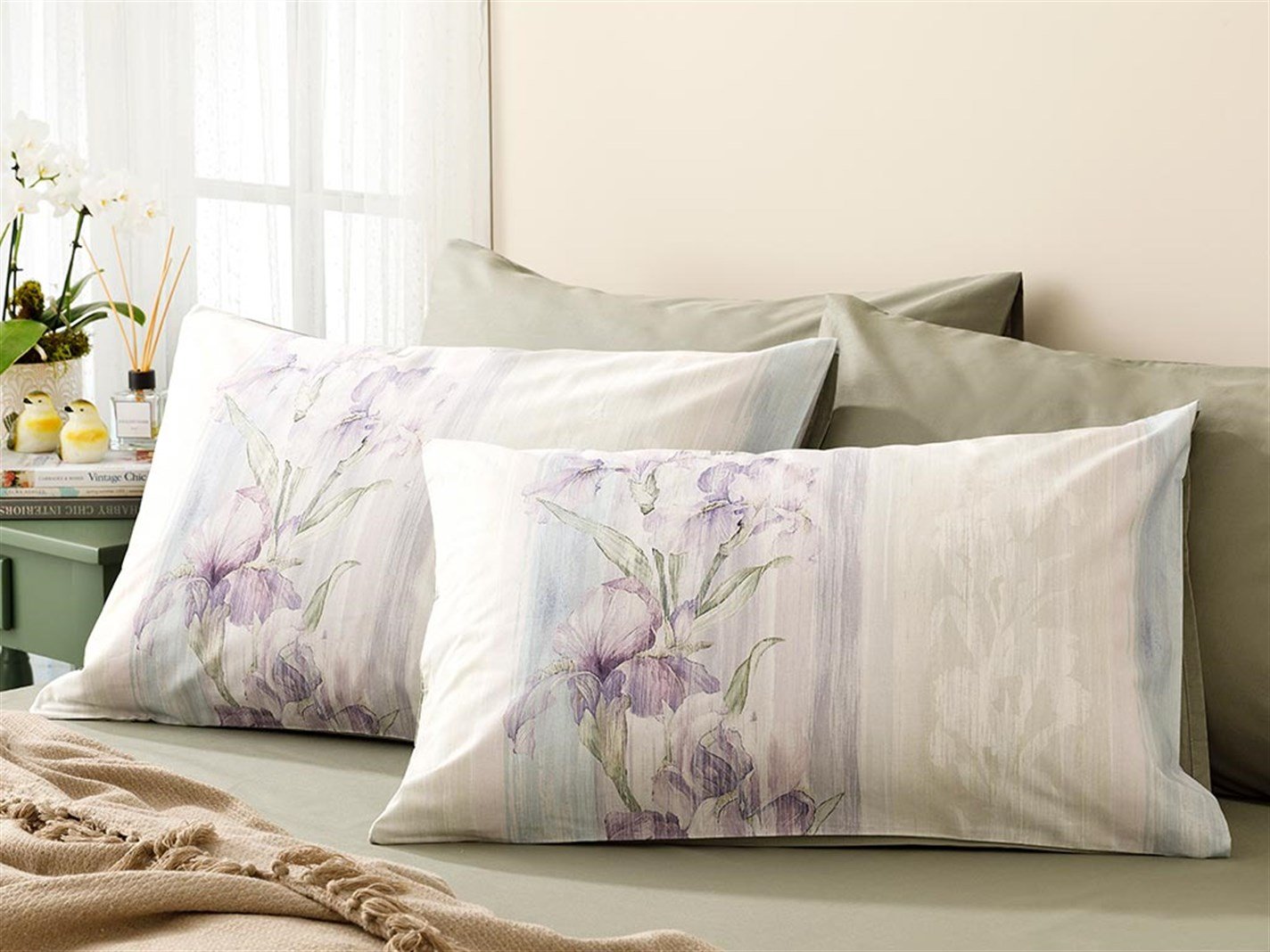 Iris pur 57 Tel / 144 Numărul de fir 2 set 50x70 cm Liliac.