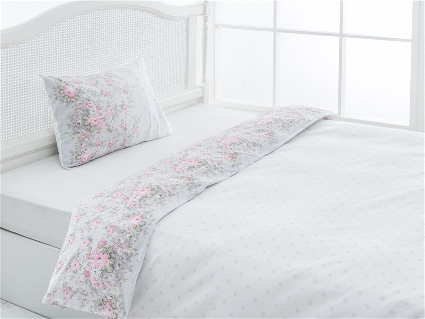 Ivy Rose  Pentru o persoana 160x220 cm Сиво