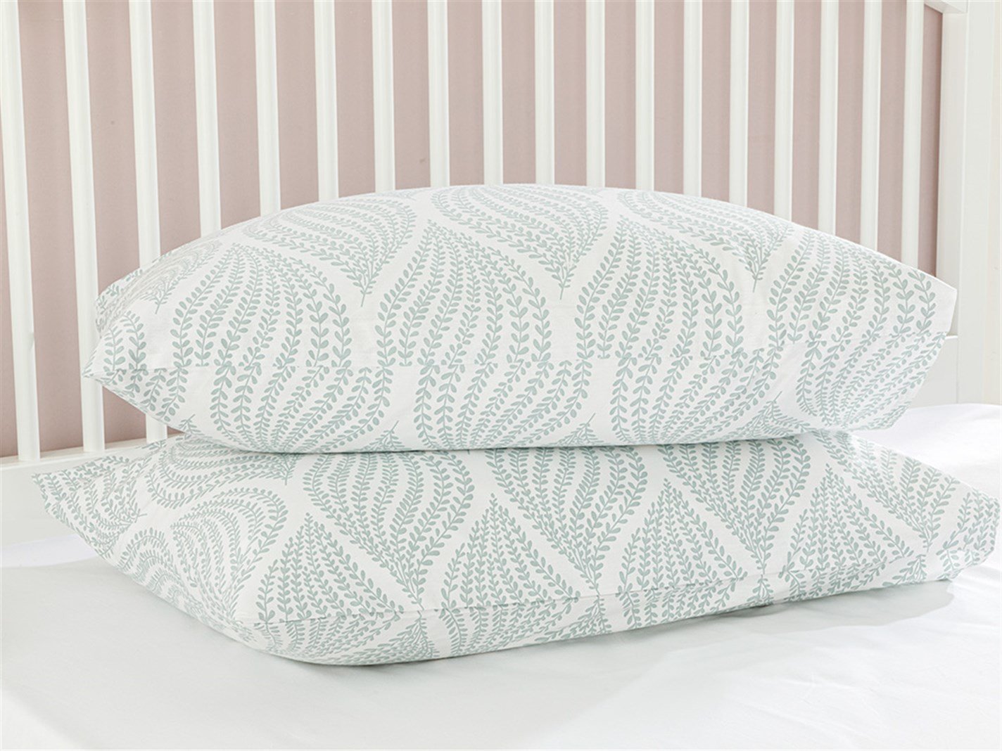 Leafy Braid 57 Tel / 144 Numărul de fir 2 set 50x70 cm Seledon,