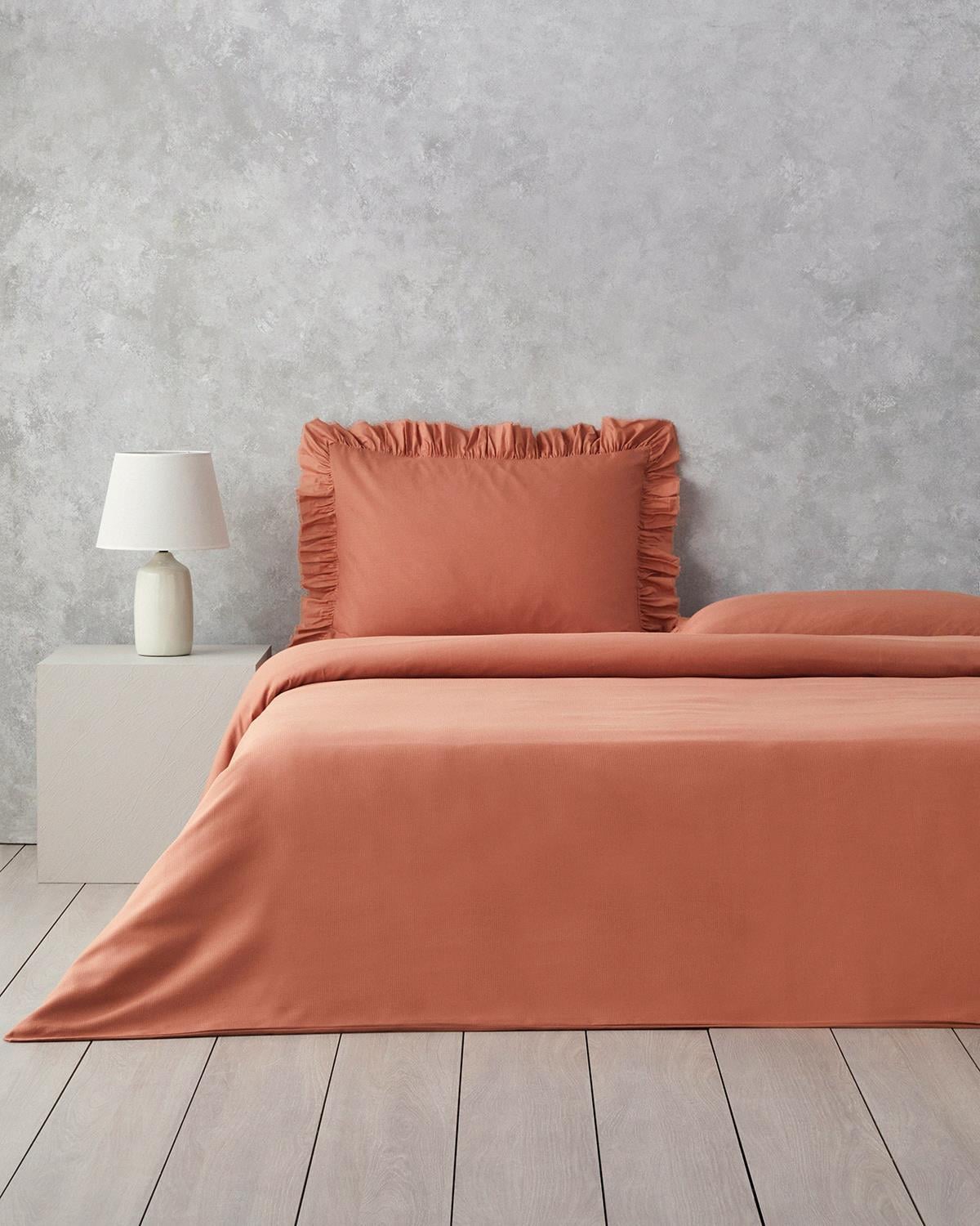 Lenjerie de pat completa pentru doua persoane, Blaze, bumbac-viscoza-poliester, 200x220 cm/160x200 cm/50x70 cm, terracot
