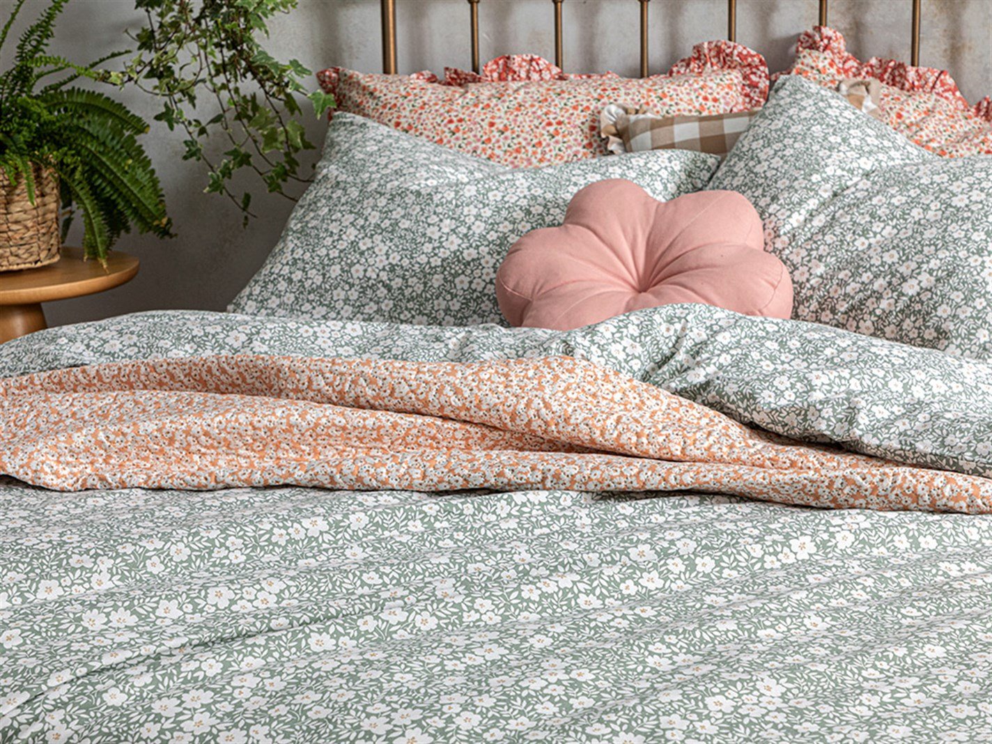 Liberty Bloom 57 Tel / 144 Numărul de fir Meniu mare 240x220 cm CELADON DARK