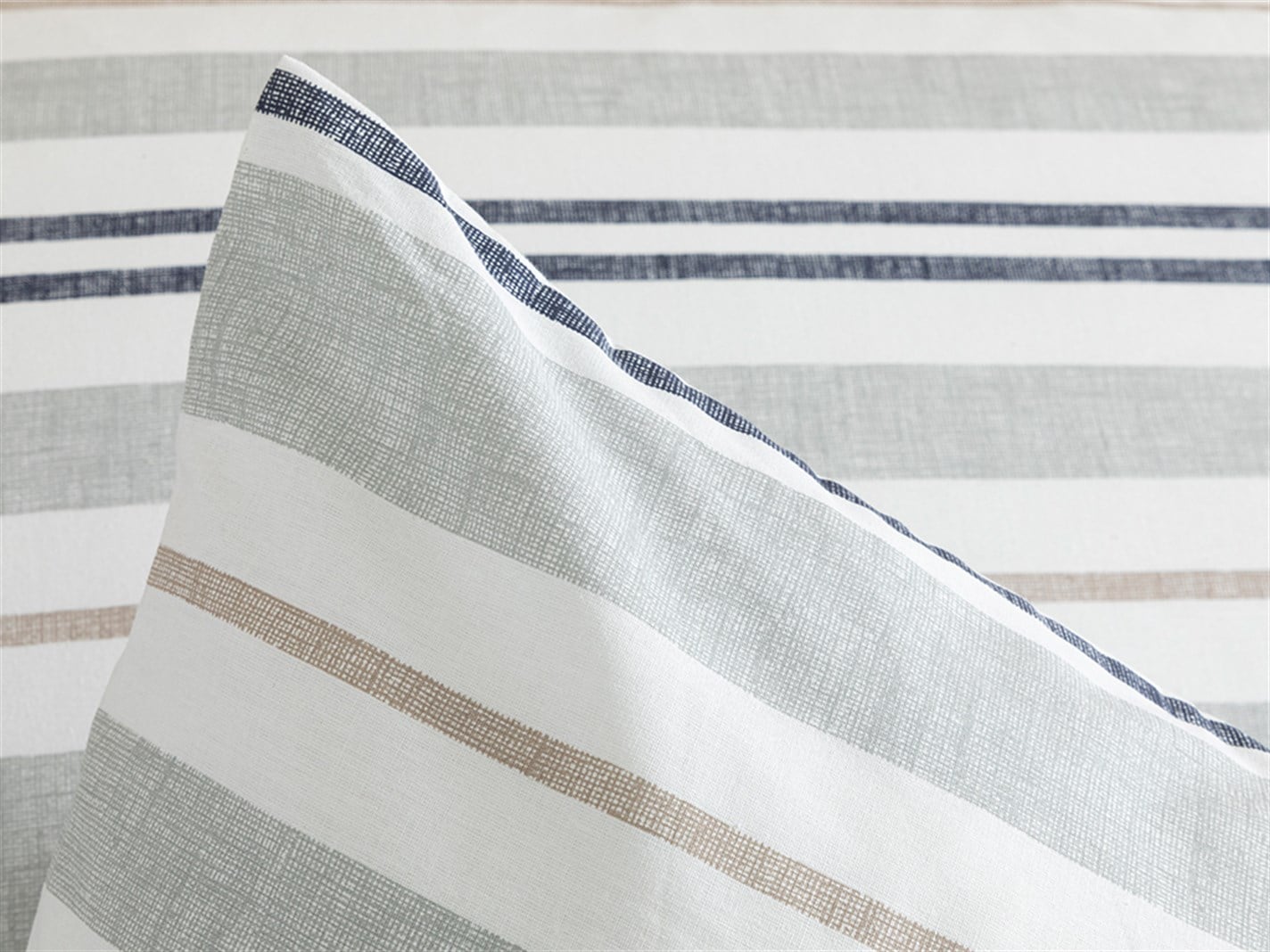 Modern Stripe 57 Tel / 144 Numărul de fir 2 set 50x70 cm Сиво