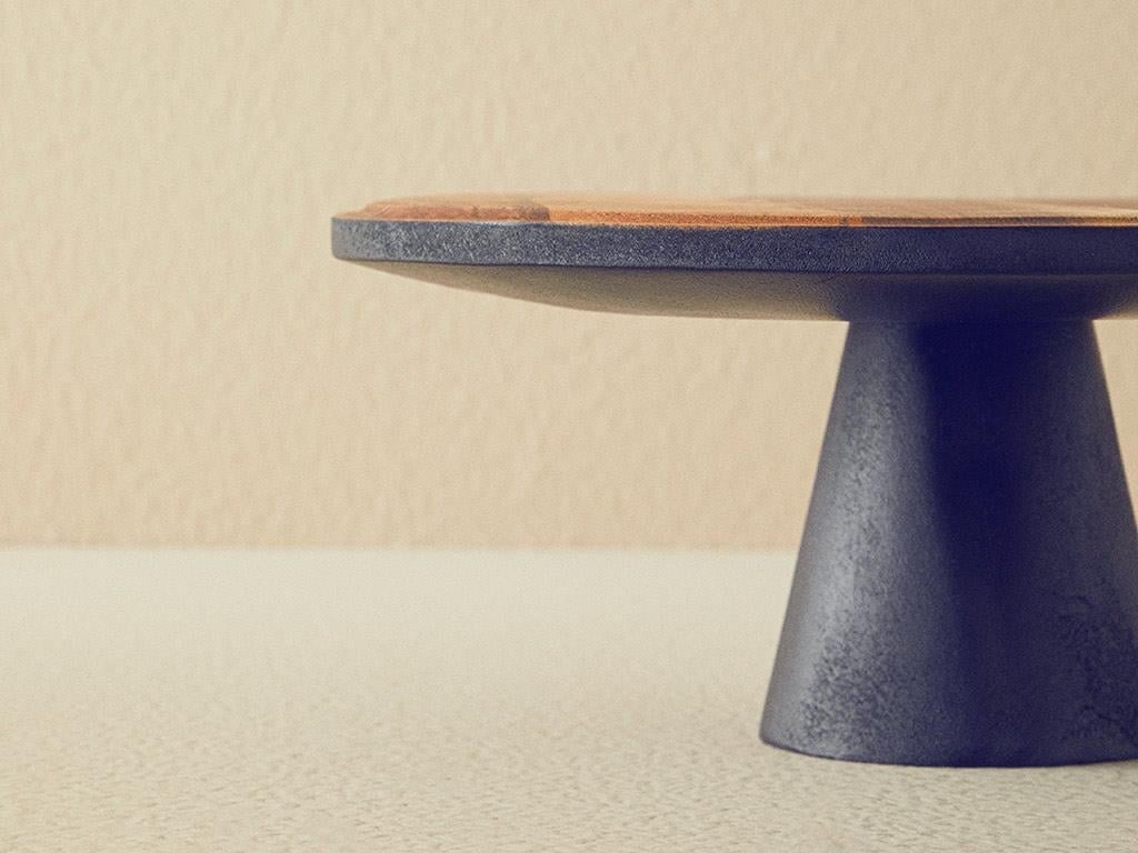 Walnut With Feet Cake Stand 28 cm Brown
