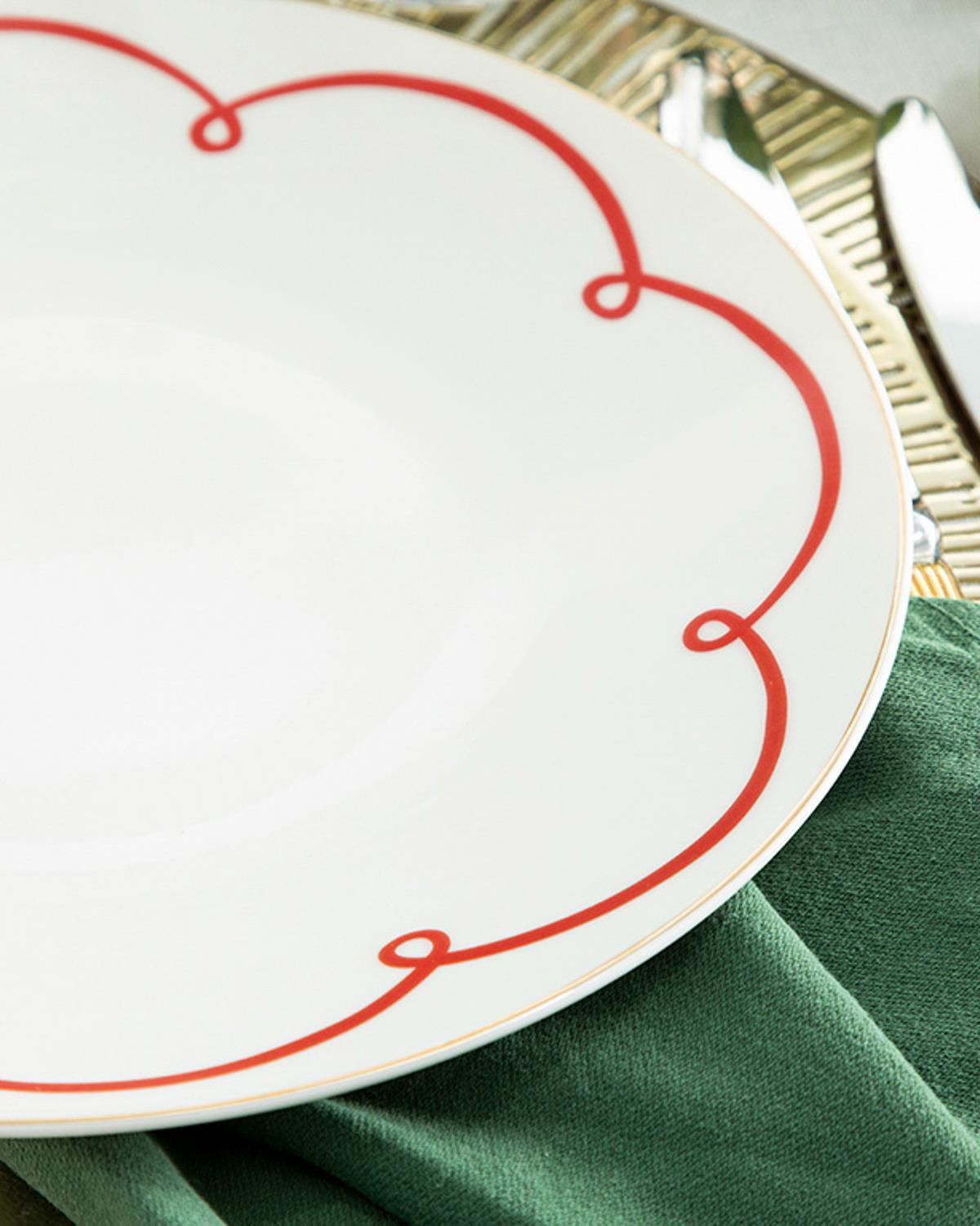 Modernity bone porcelain Service Plate 25 cm Red
