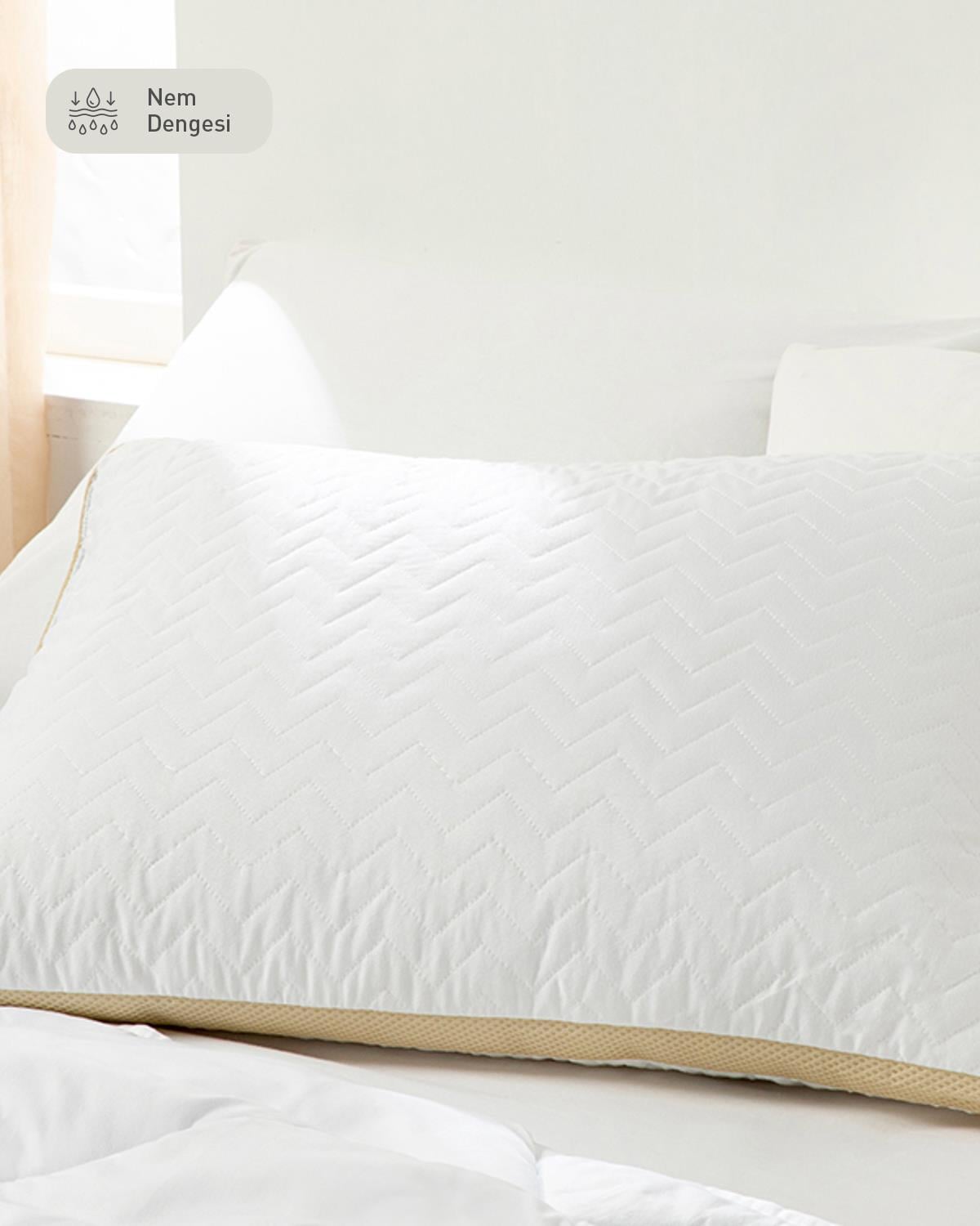 Air Plus Microfiber Pillow 50x70 cm White-Gold.