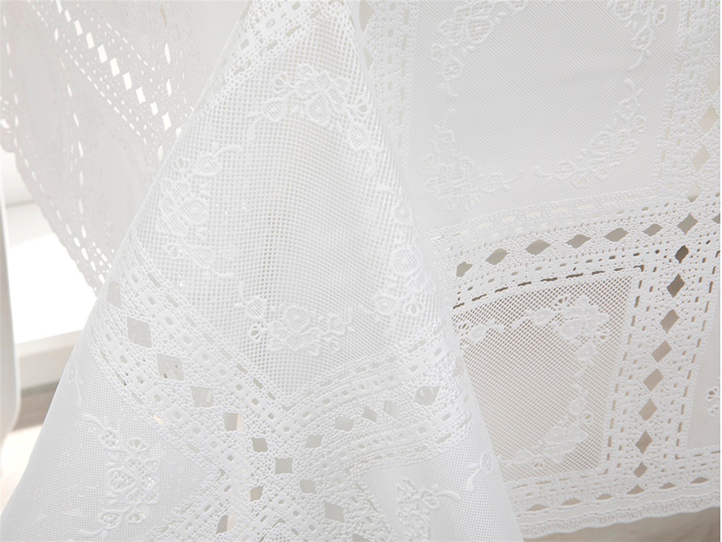 peticire Guipure  137x182 cm Alb