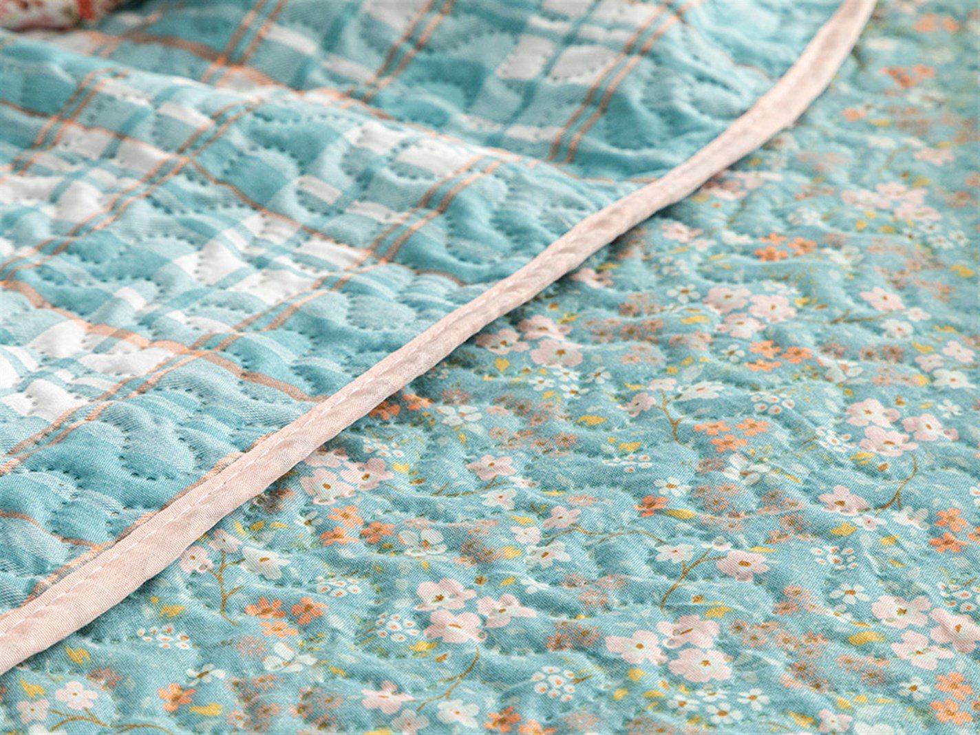 Petit Bouquet  Meniu mare 240x220 cm Seledon,