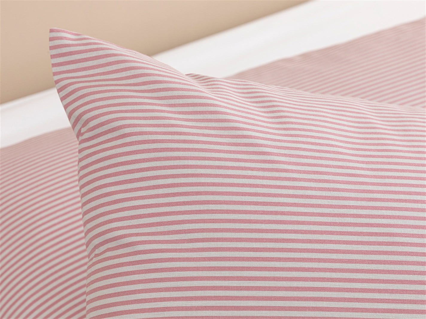 Petit Stripe 57 Tel / 144 Numărul de fir 2 set 50x70 cm Roz-cenușiu
