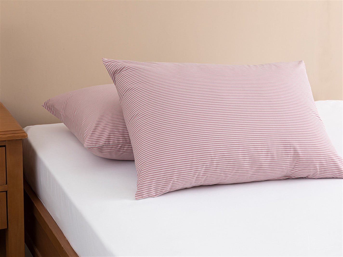 Petit Stripe 57 Tel / 144 Numărul de fir 2 set 50x70 cm Roz-cenușiu