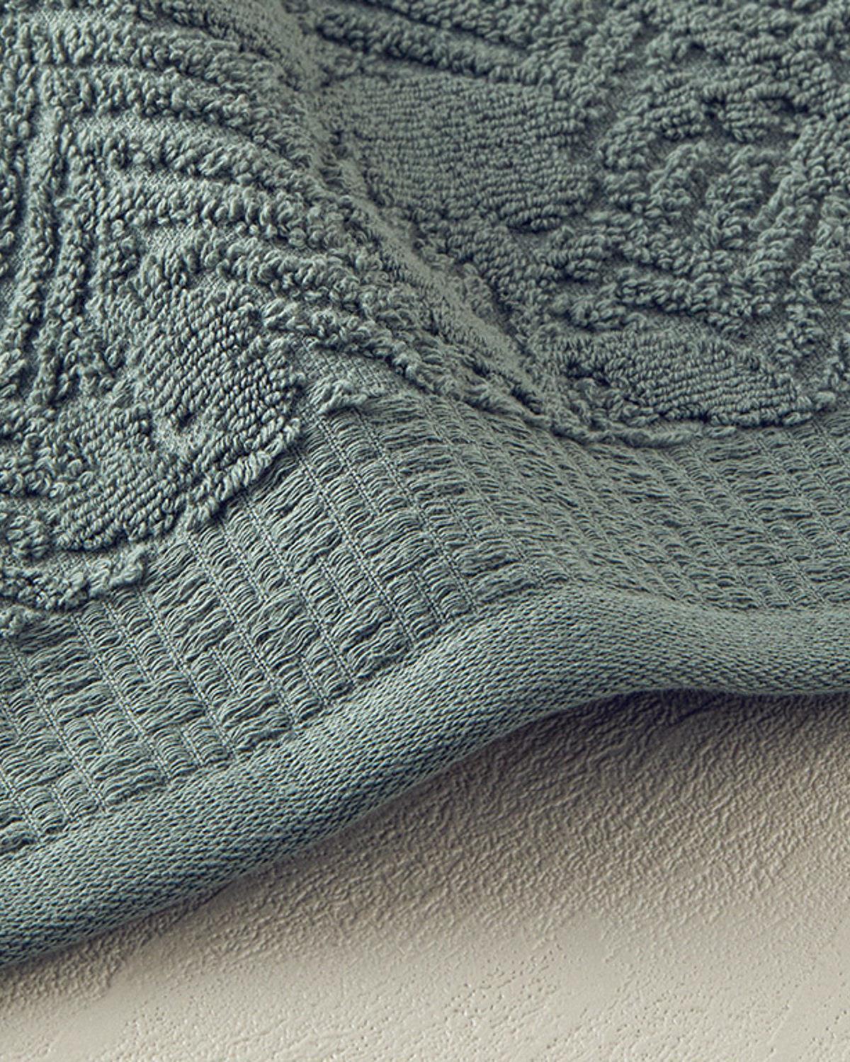 Alyssa Cottony With Jacquard Face Towel 50x80 cm Green