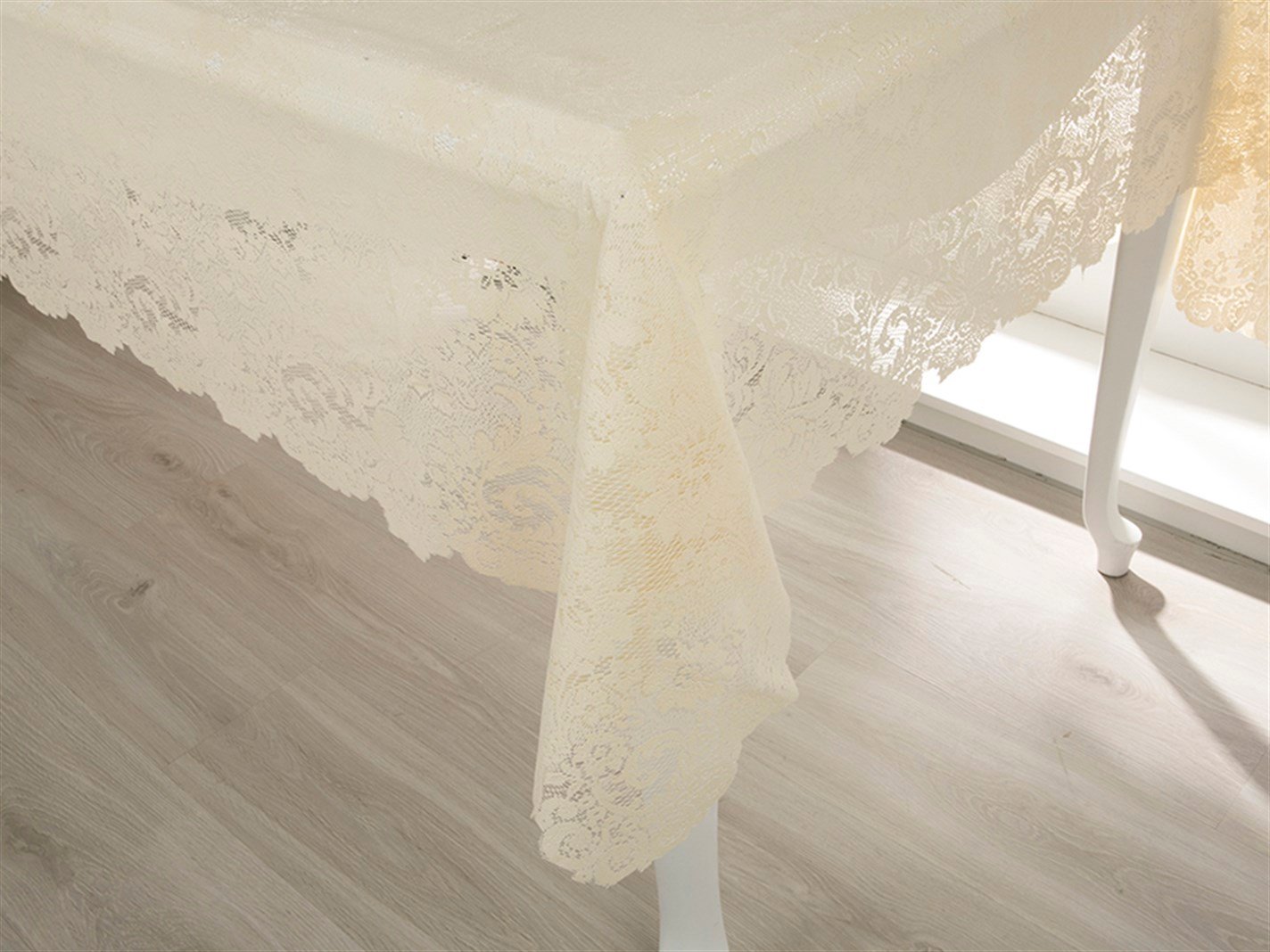 Trandafir mare Guipure  152x228 cm Fildeş