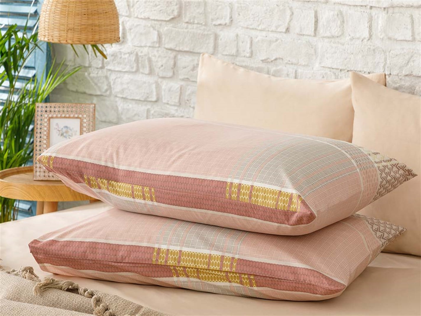 Verificare urbană 57 Tel / 144 Numărul de fir 2 set 50x70 cm Roz