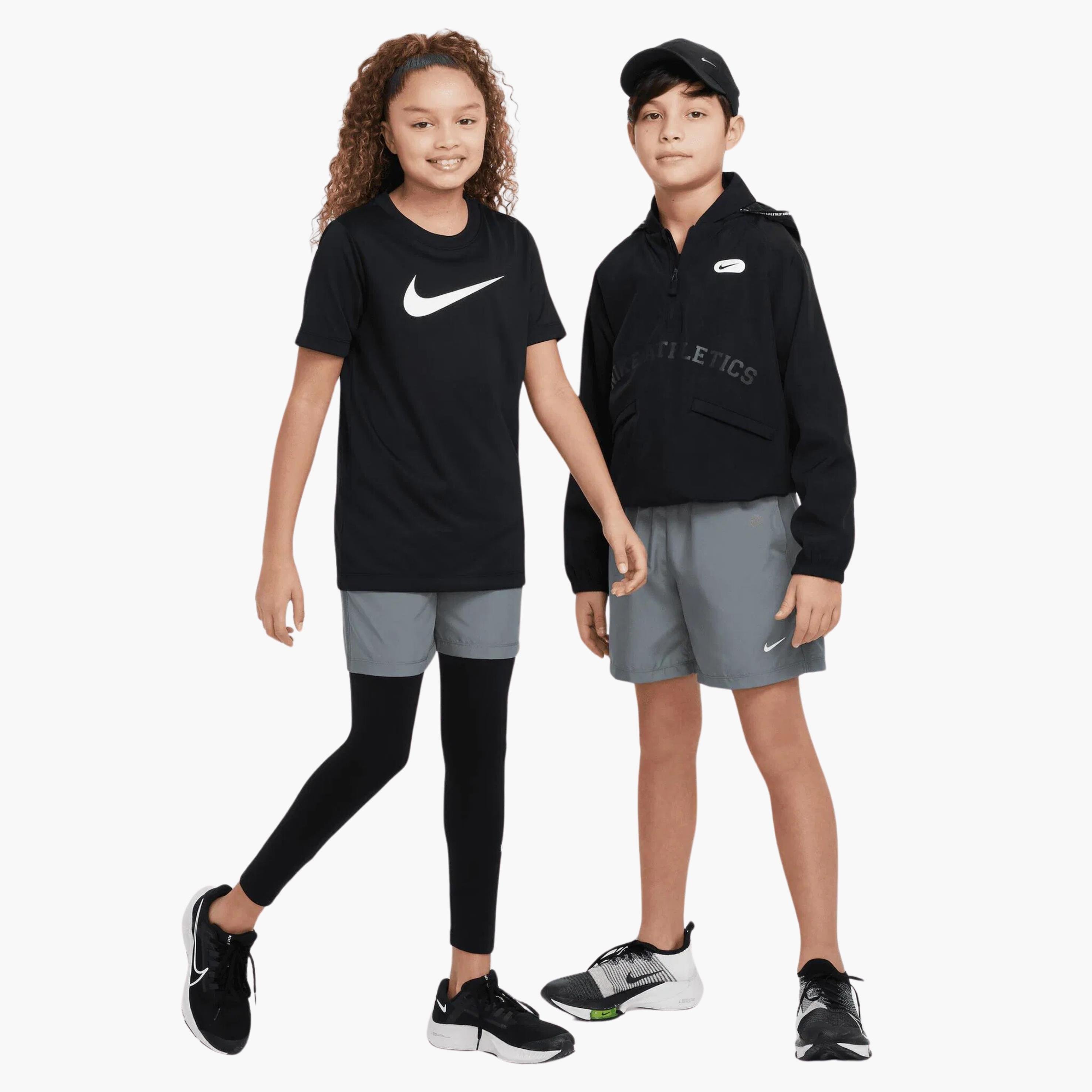  Nike Multi Dri-FIT Genç Çocuk Antrenman Şortu