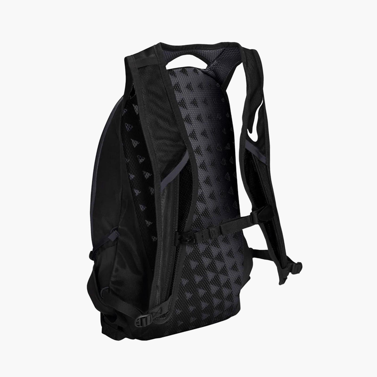 Nike Commuter Koşu Sırt Çantası 15L - Siyah