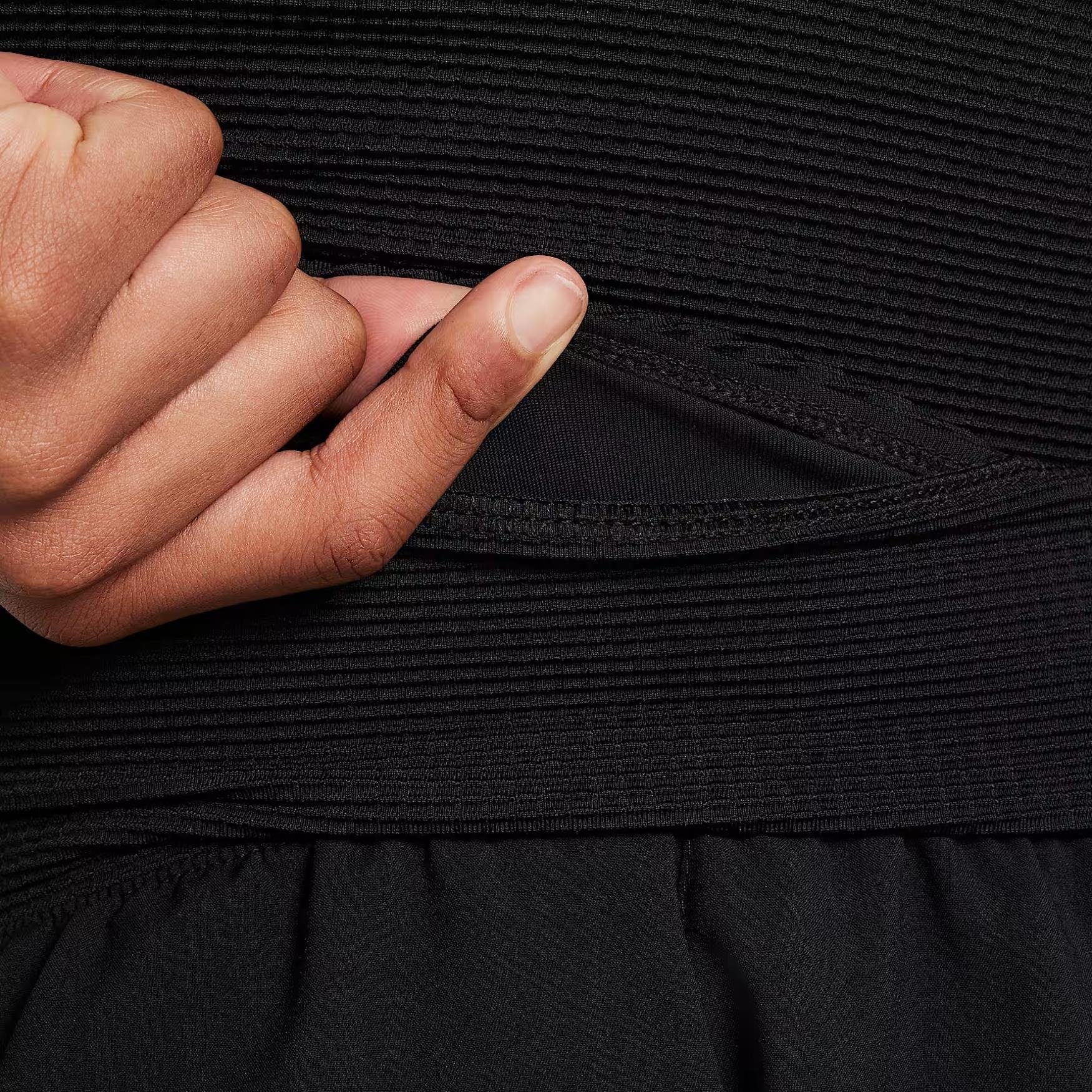 Nike Dri-FIT Genç Kız Antrenman Şortu - Siyah