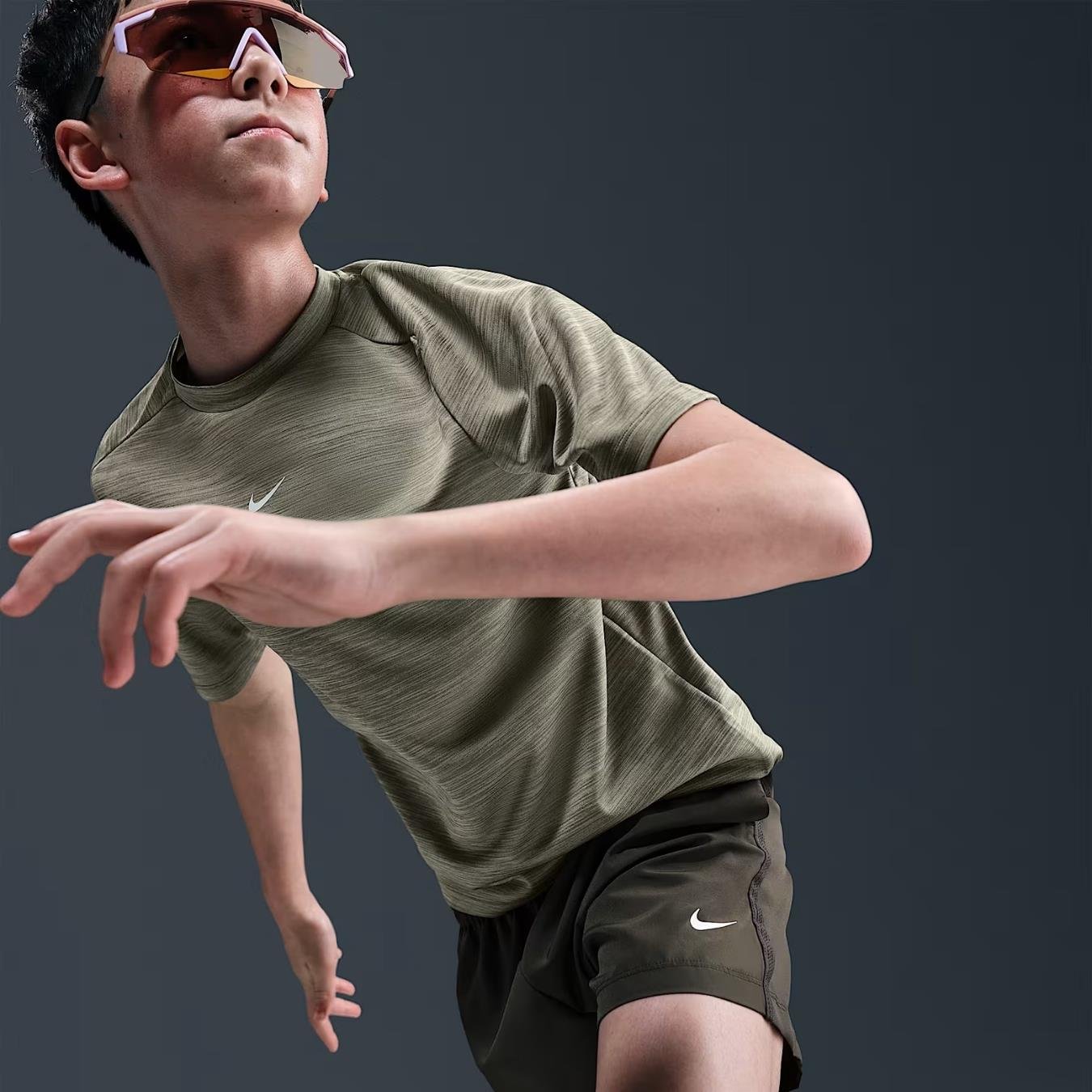 Nike Dri-FIT Multi Genç Çocuk Tişört - Açık Yeşil