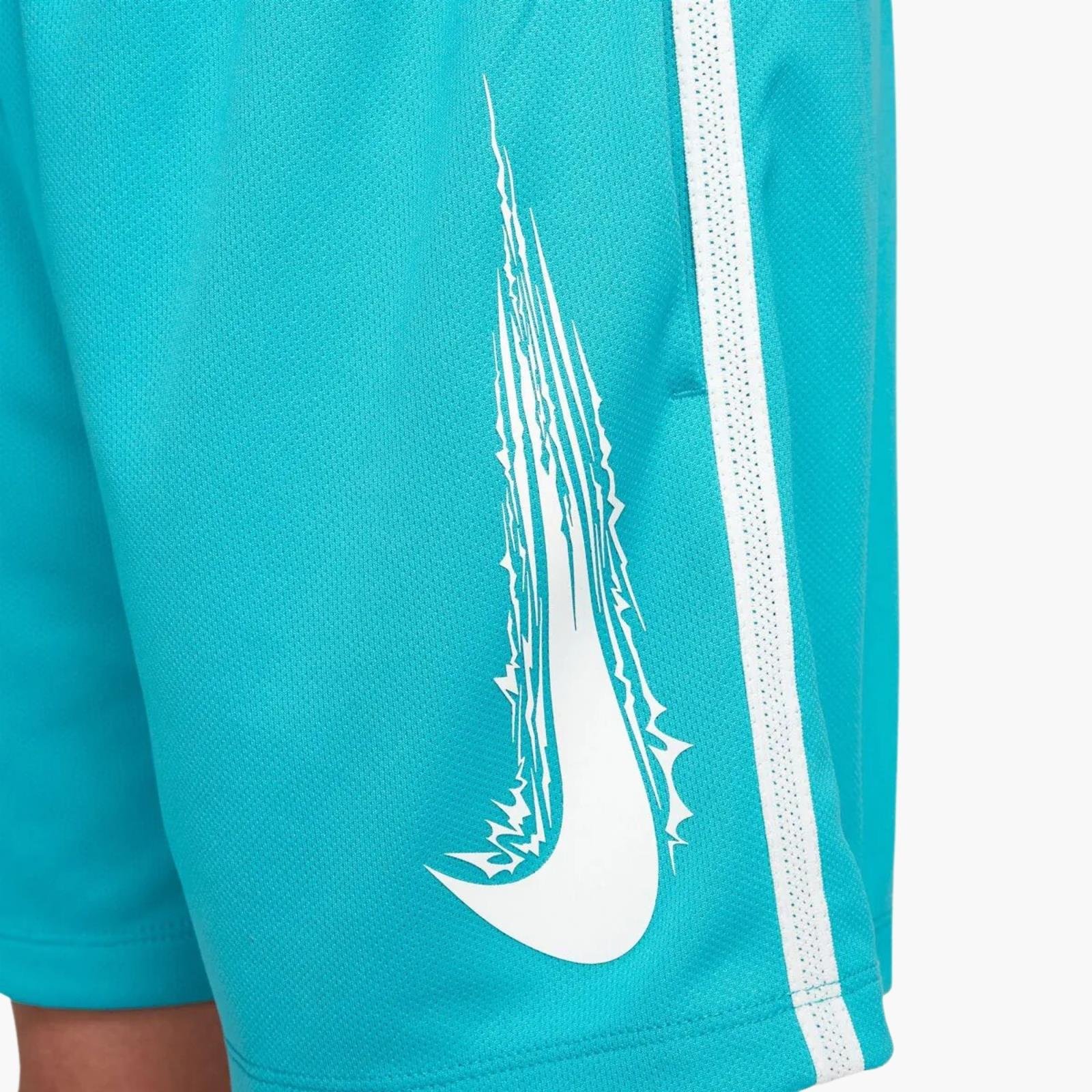 Nike Multi Dri-FIT Genç Çocuk Şortu