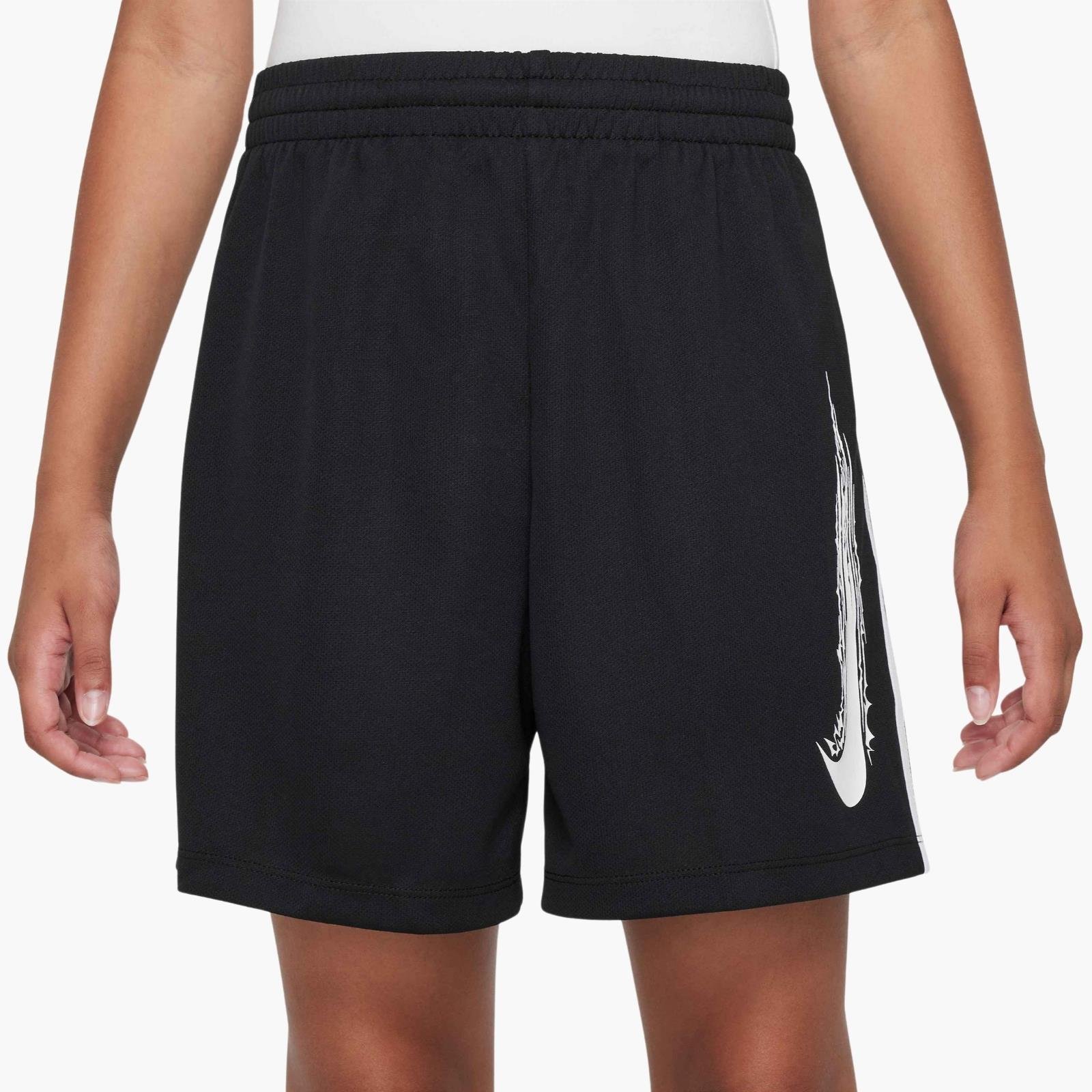 Nike Multi Dri-FIT Genç Çocuk Şortu