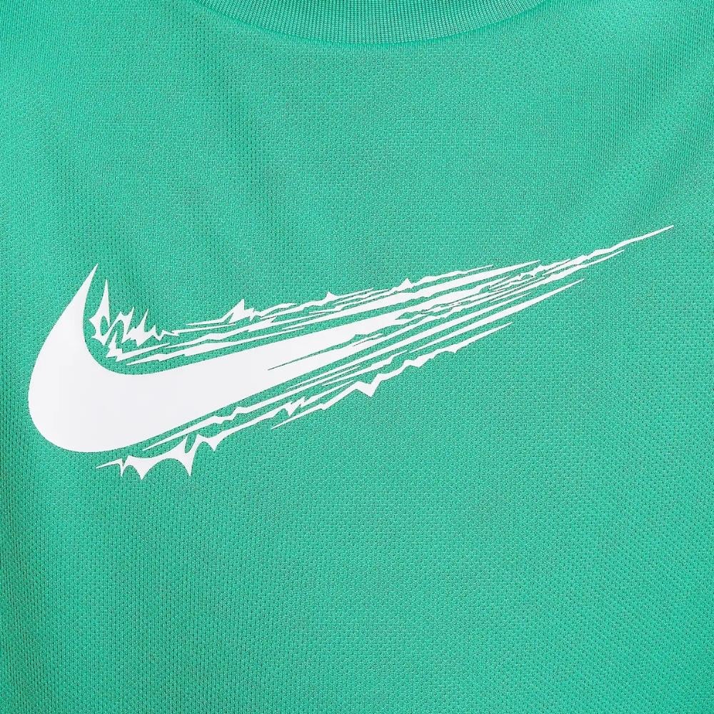 Nike Multi Dri-FIT Genç Çocuk T-Shirt - Yeşil