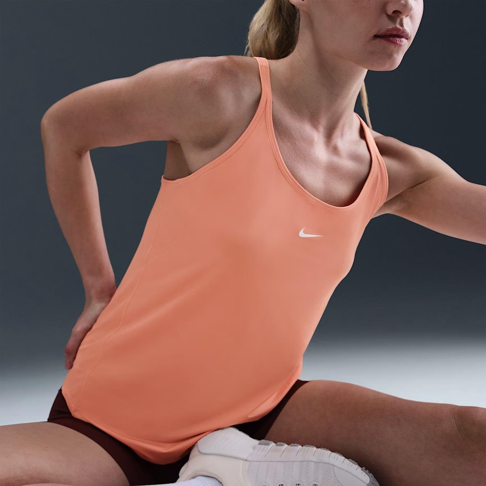 Nike One Classic Dri-FIT İnce Askılı Spor Atleti - Somon