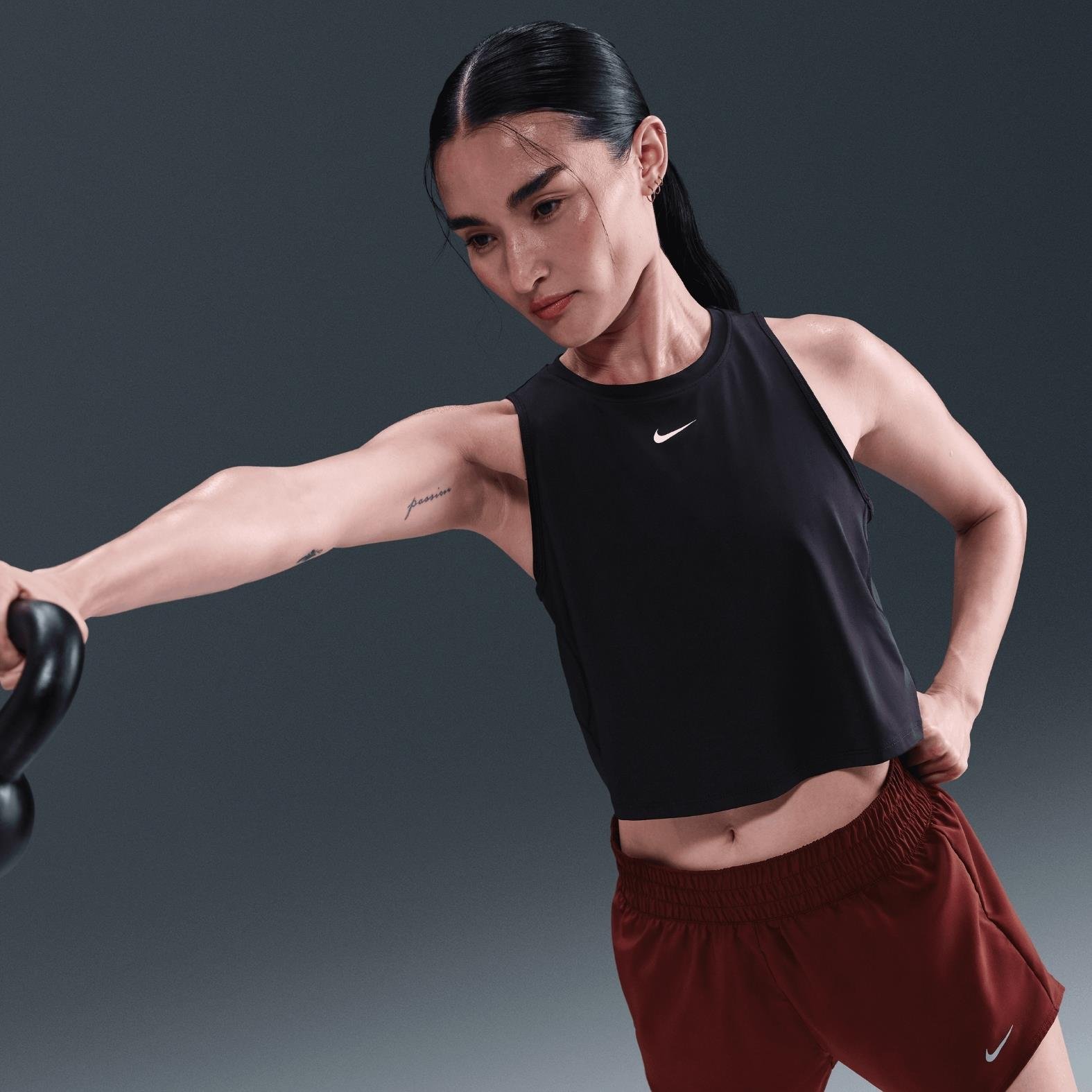 Nike One Classic Dri-Fit Kadın Crop Atleti