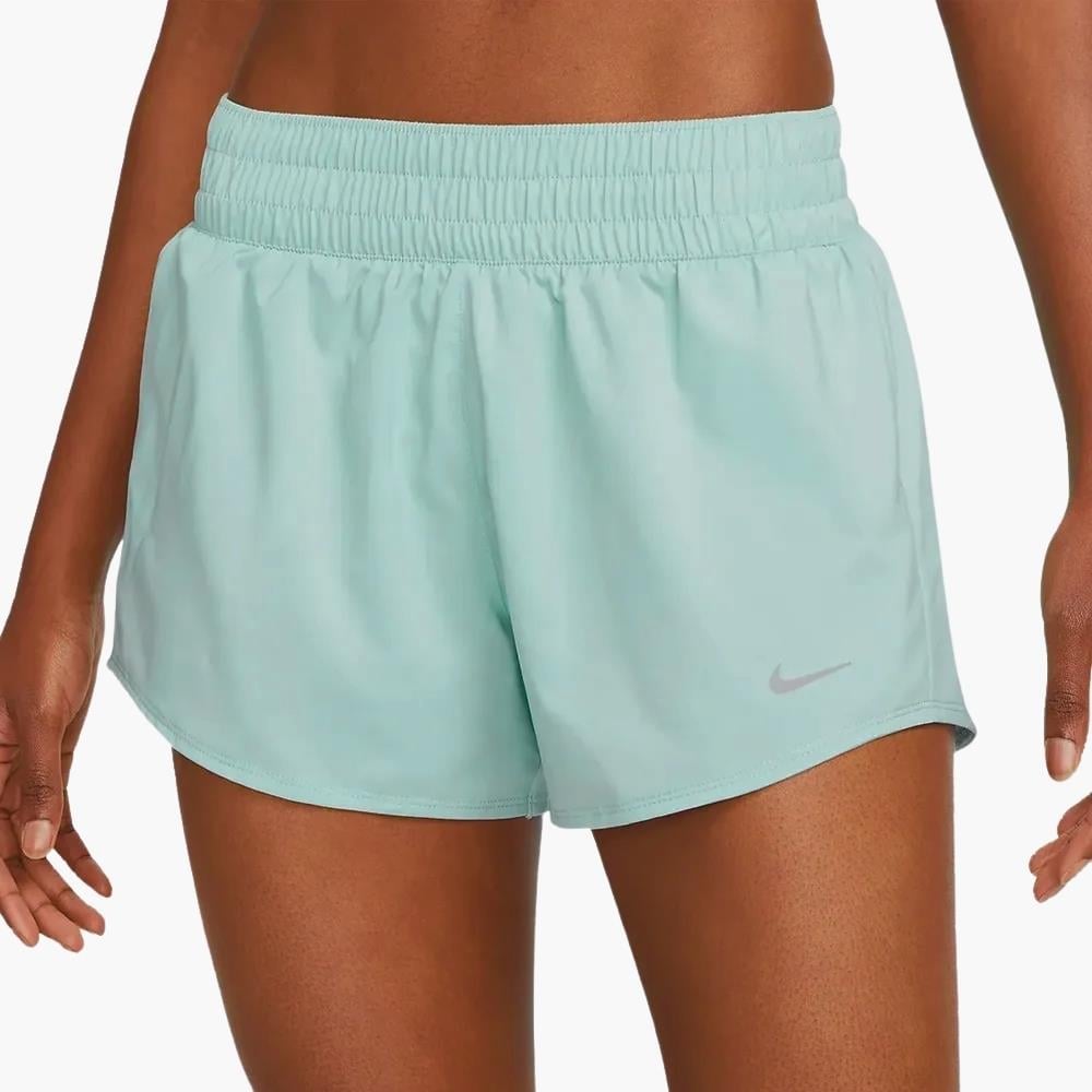 Nike One Dri-FIT Orta Belli Kısa Astarlı Şort 8 cm