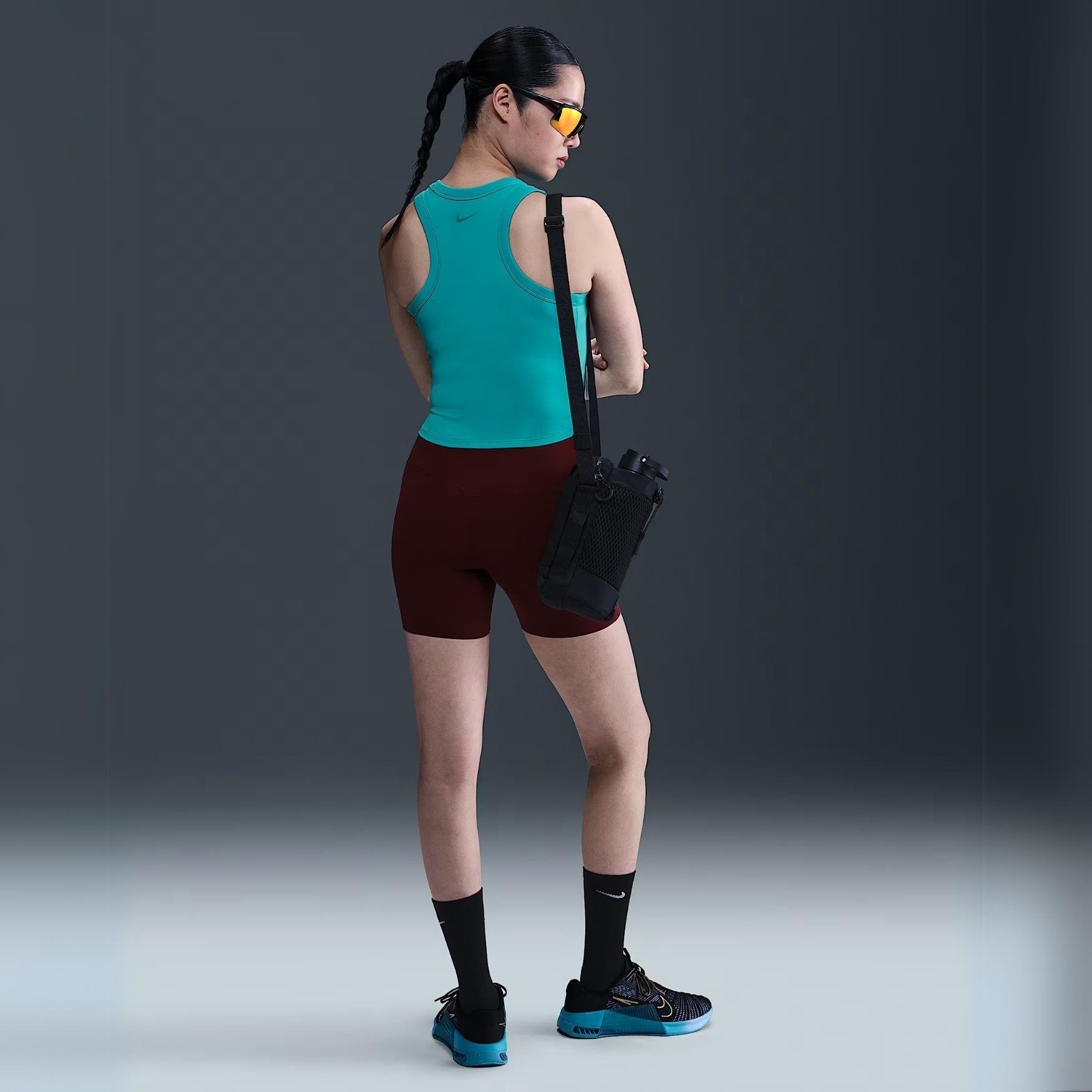 Nike One Fitted Dri-FIT Crop Atlet - Camgöbeği