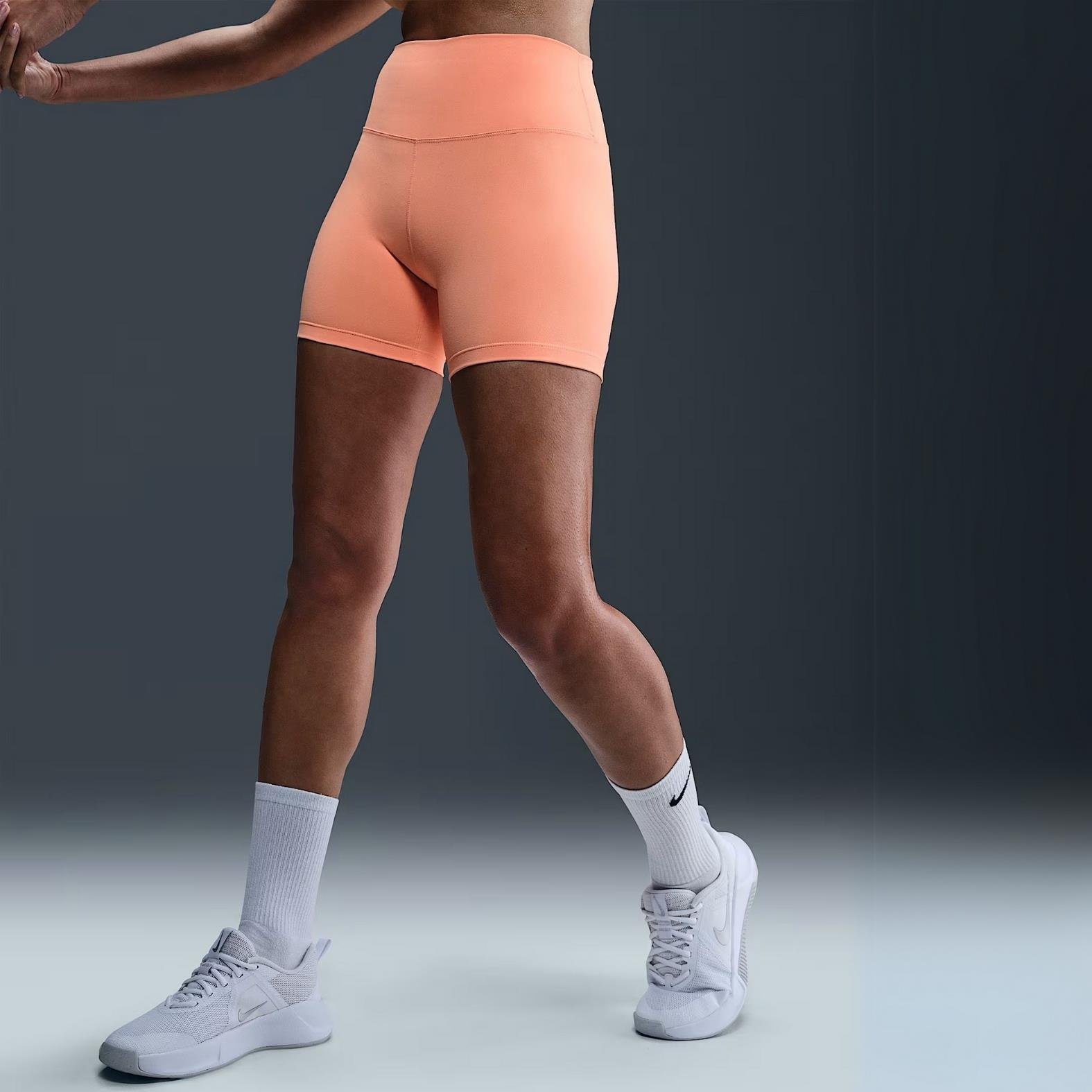 Nike One Yüksek Belli Şort 13 cm 