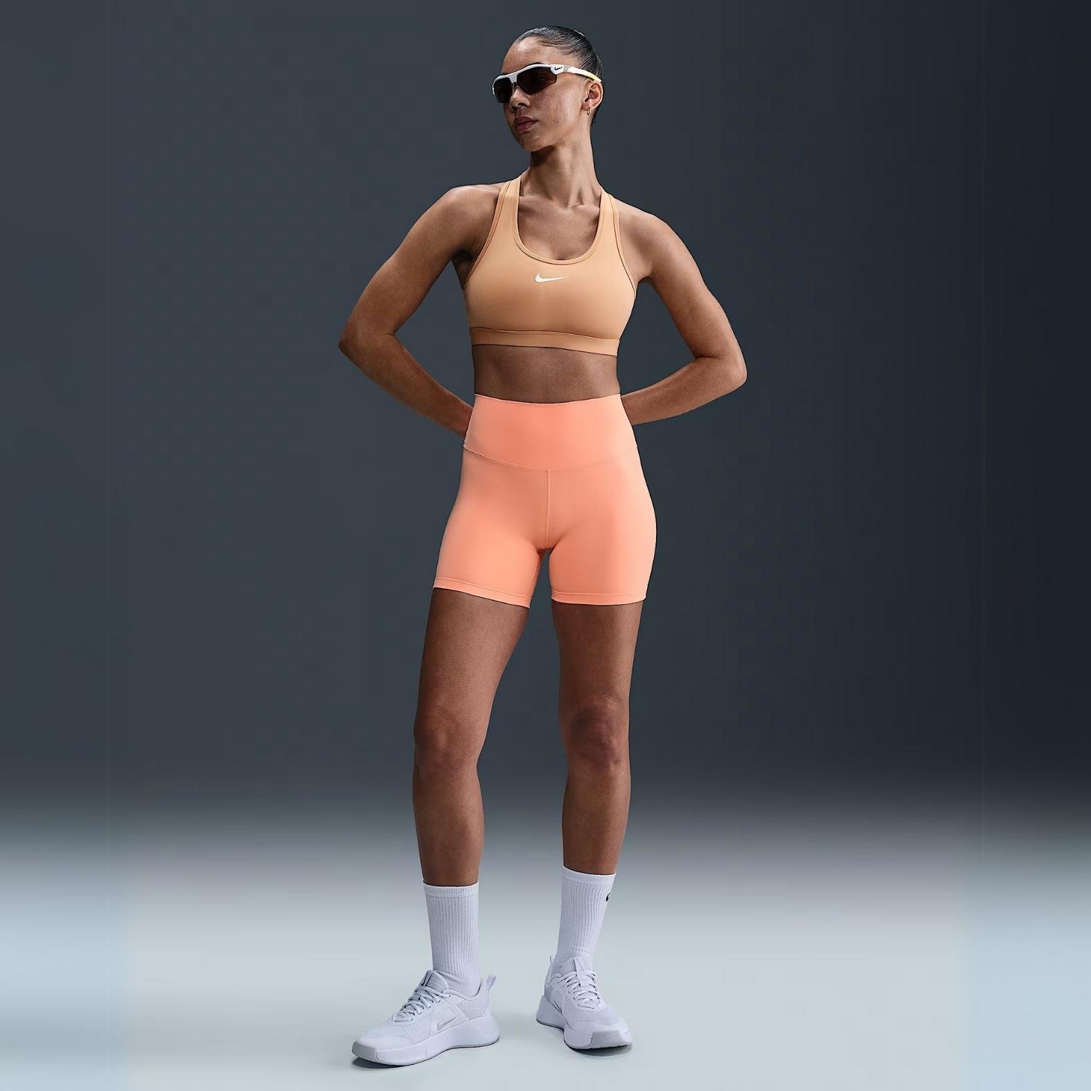 Nike One Yüksek Belli Şort 13 cm 