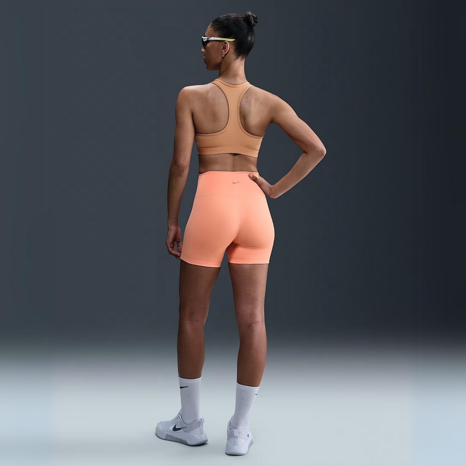 Nike One Yüksek Belli Şort 13 cm 