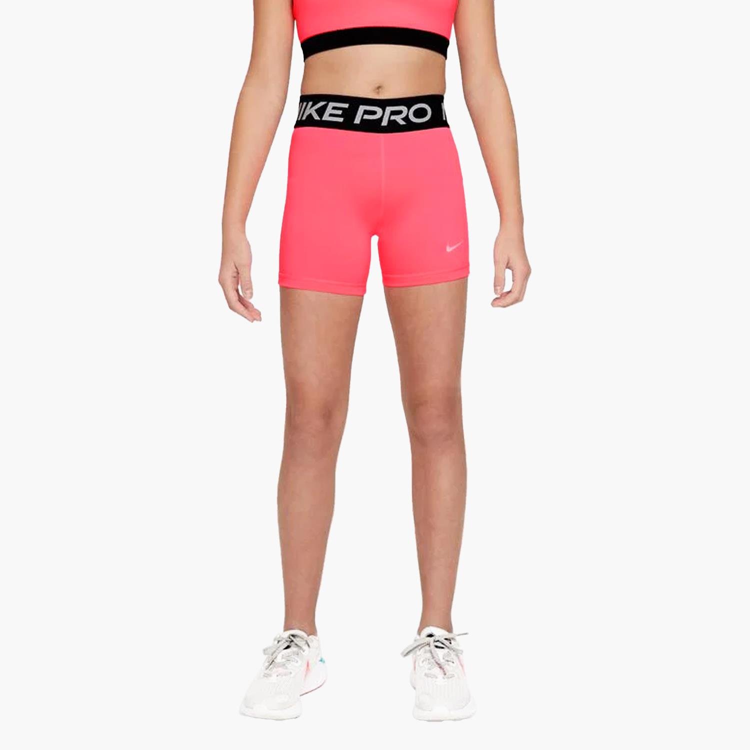 Nike PRO Dri-FIT 3'ü 1 Arada 8 cm Genç Kız Şortu
