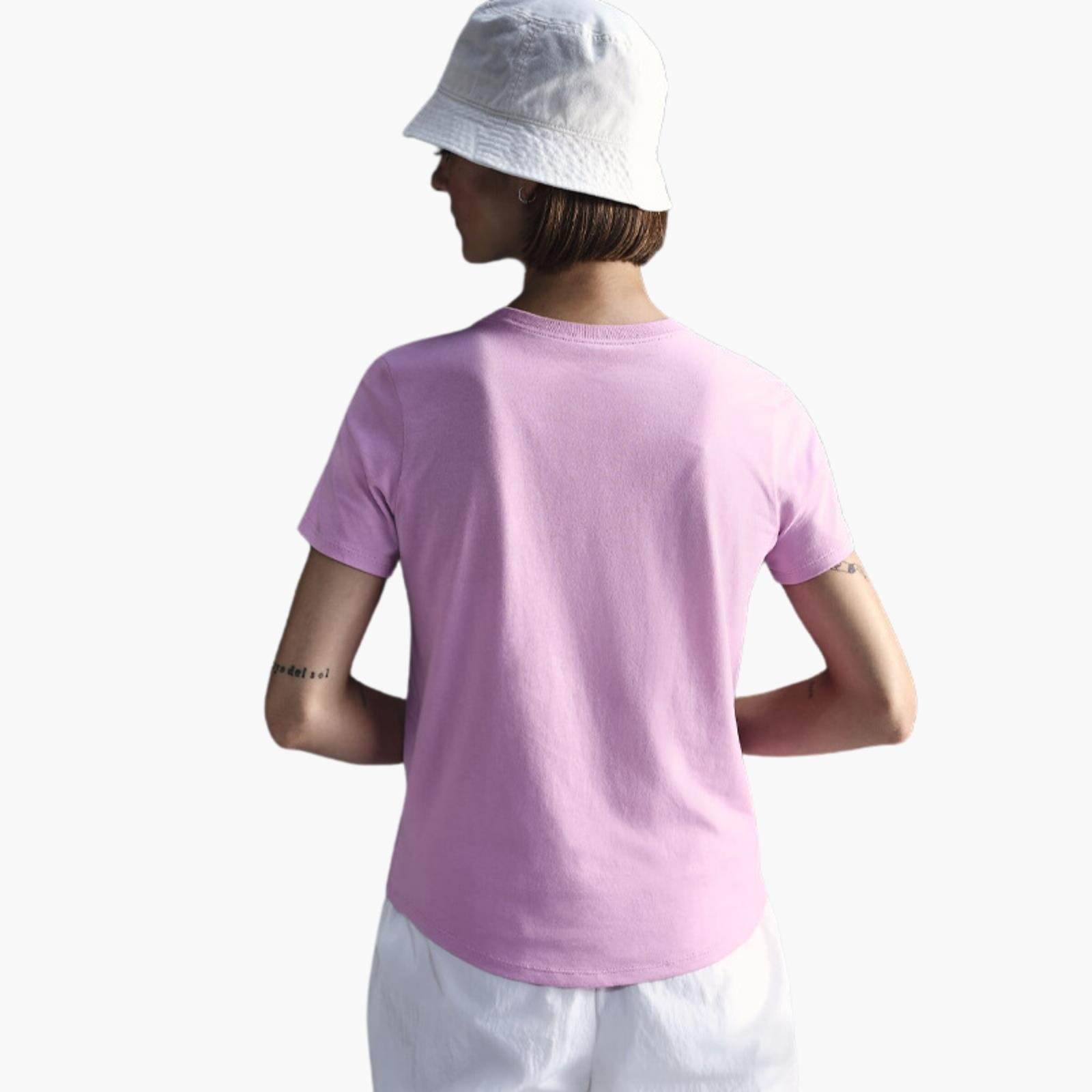 Nike Sportswear Essentials Futura Logo T-Shirt