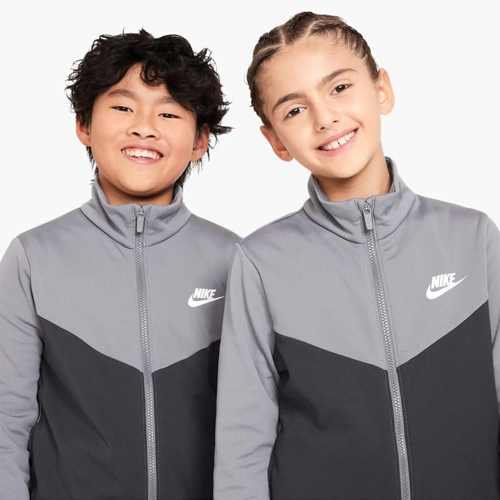 Nike Sportswear Genç Çocuk Eşofman Takımı