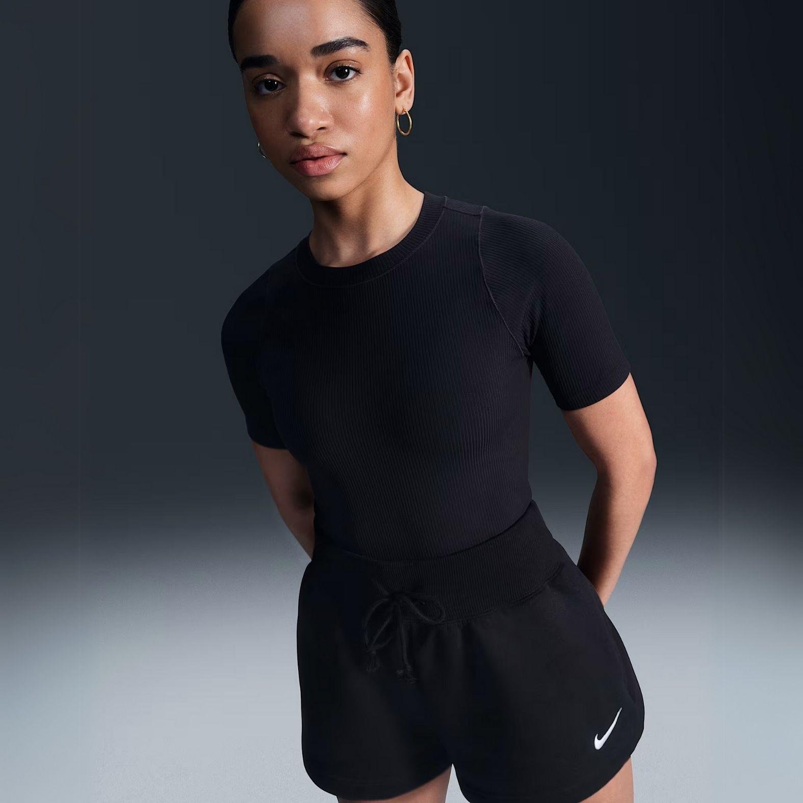 Nike Sportswear Phoenix Fleece Yüksel Belli Bol Şort 