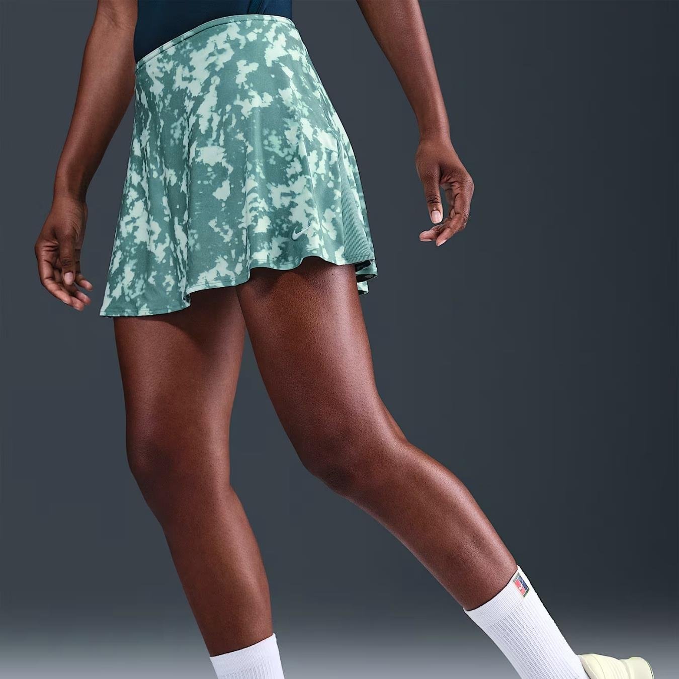 Nike Victory Dri-FIT Fırfırlı Baskılı Tenis Eteği 