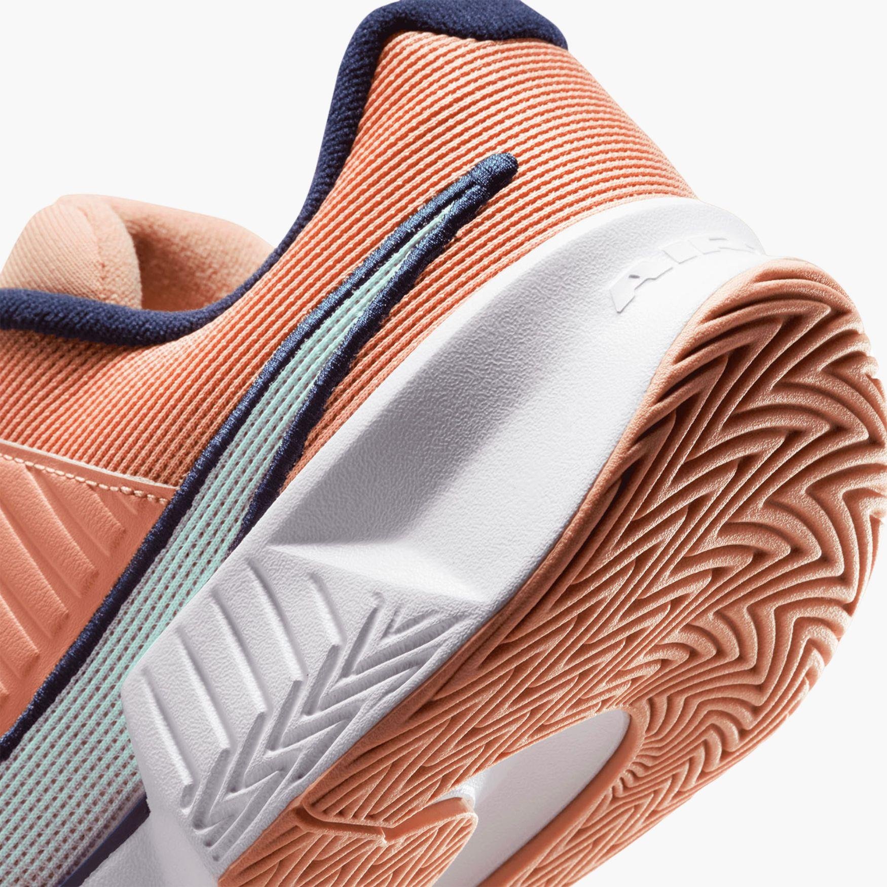 Nike Zoom GP Challenge Pro Sert Kort Tenis Ayakkabısı