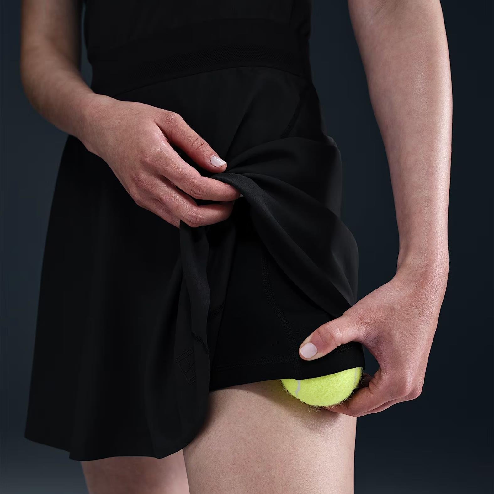 NikeCourt Ace Advantage Dri-FIT Tenis Eteği - Siyah