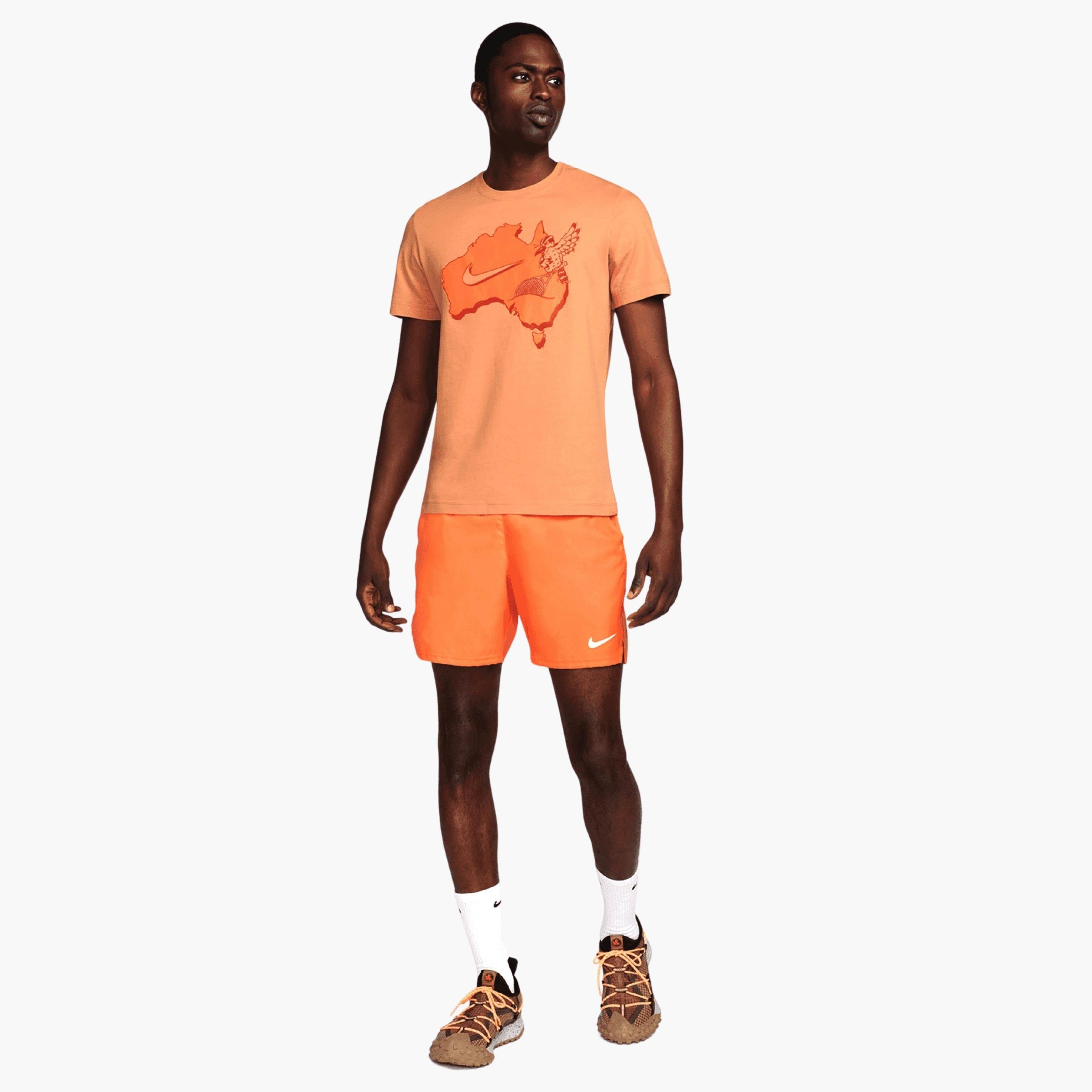 NikeCourt Dri-FIT Erkek Baskılı T-Shirt