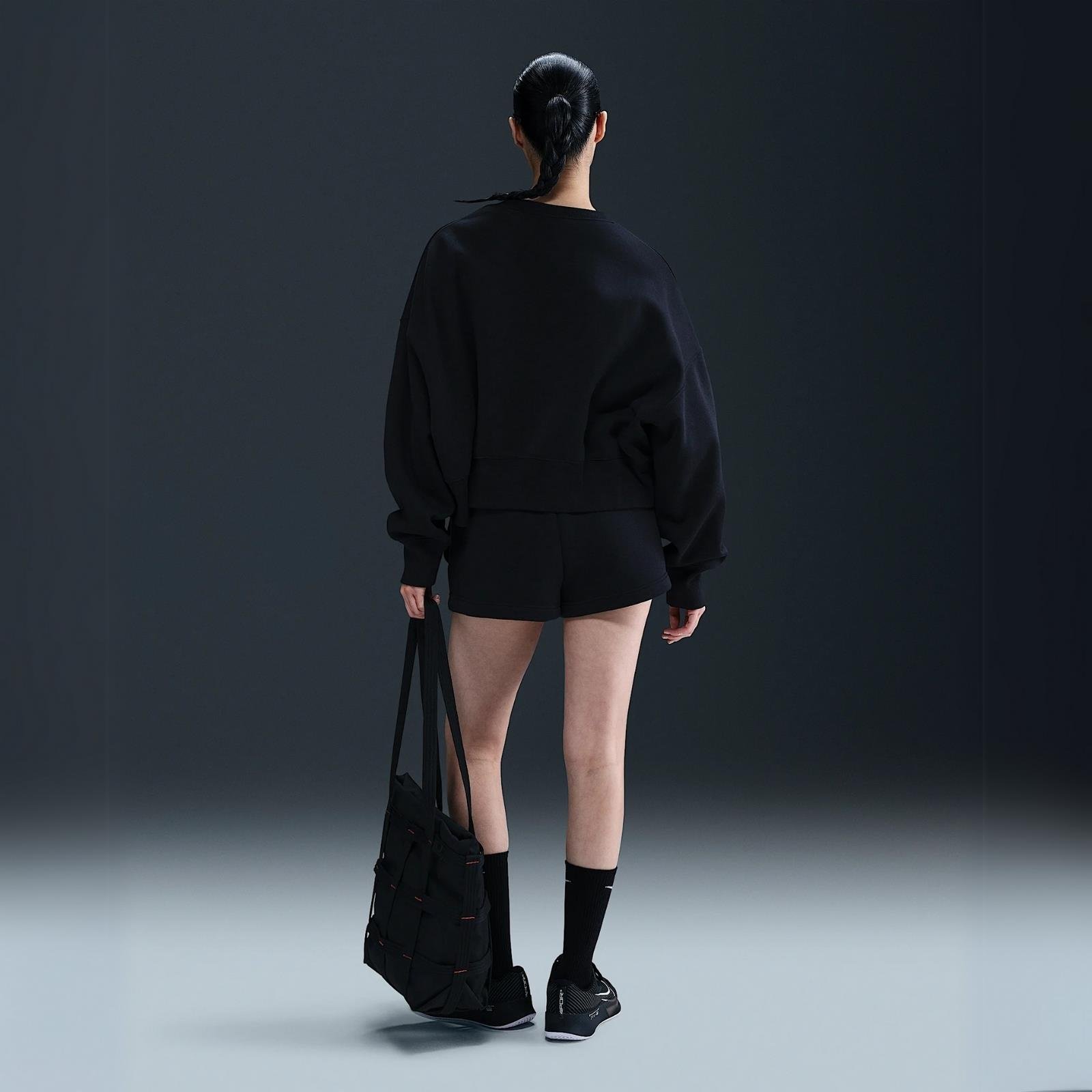 NikeCourt Phoenix Yüksek Bel Bol Şort