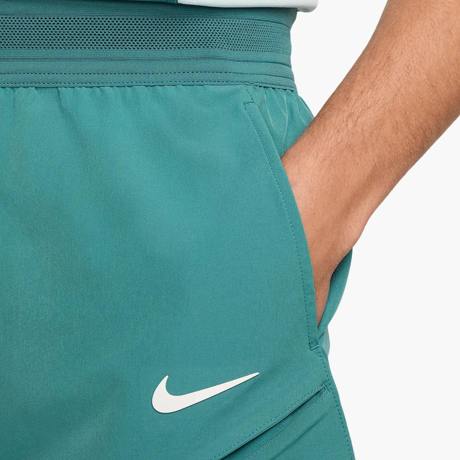 NikeCourt Slam Dri-FIT 15 cm Tenis Şortu